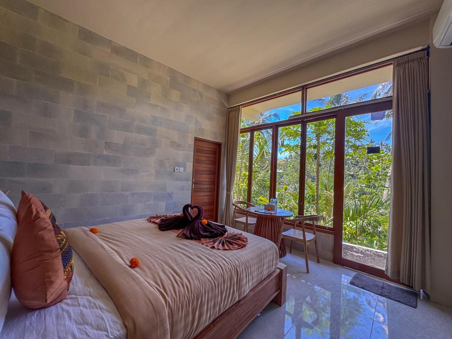 Junior Suite with Garden View