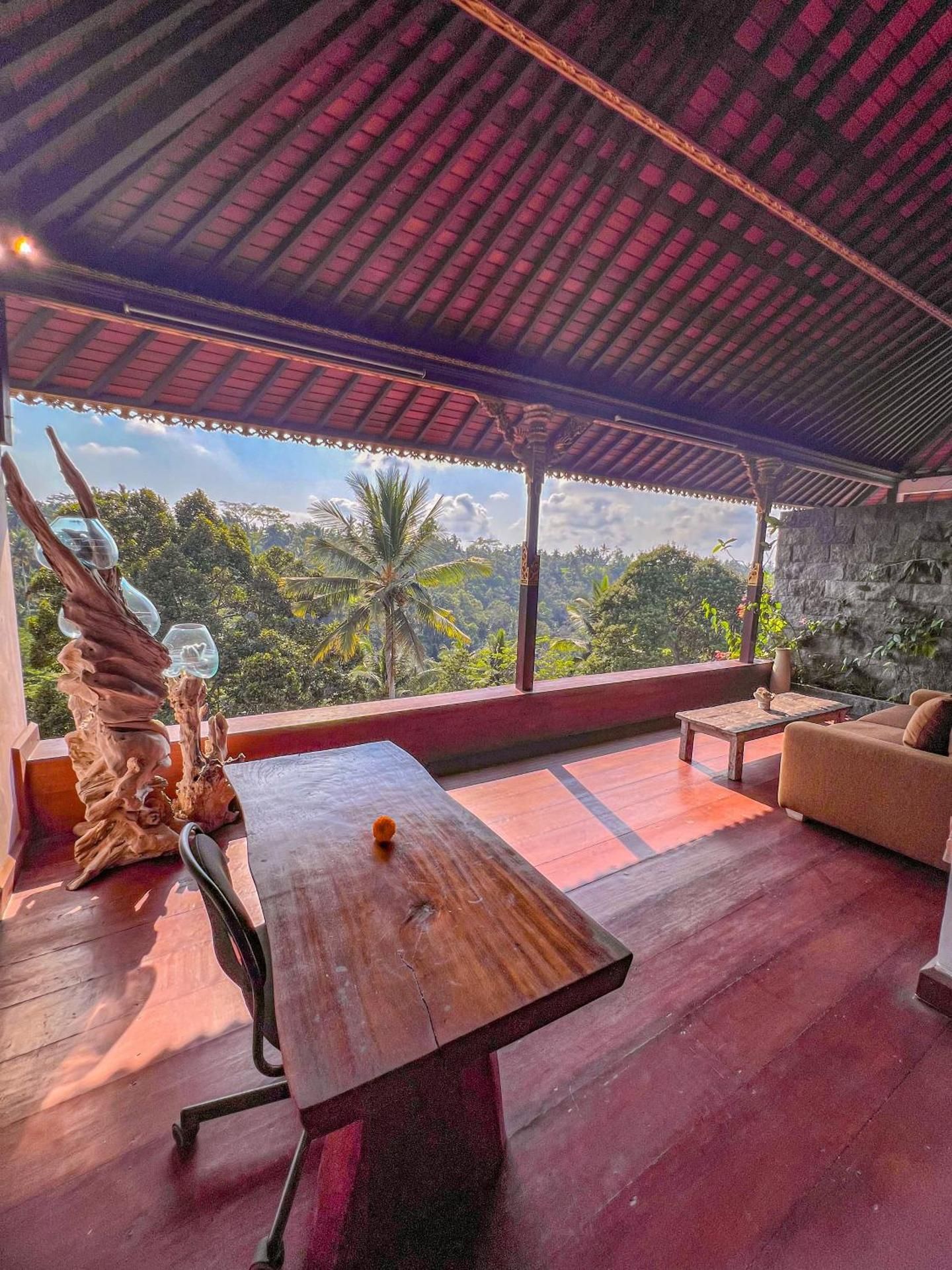 One-Bedroom Apartment with Balcony and Mountain View
