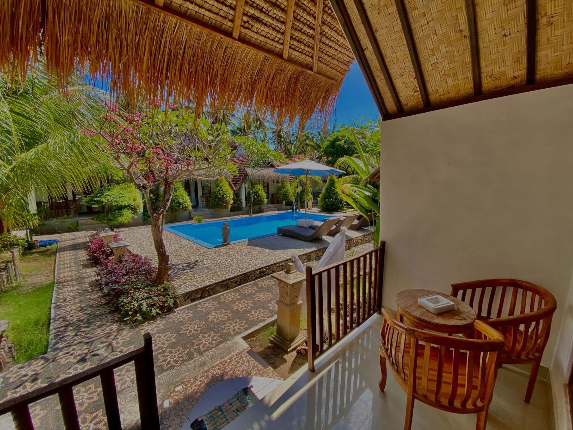 Bungalow Pool View