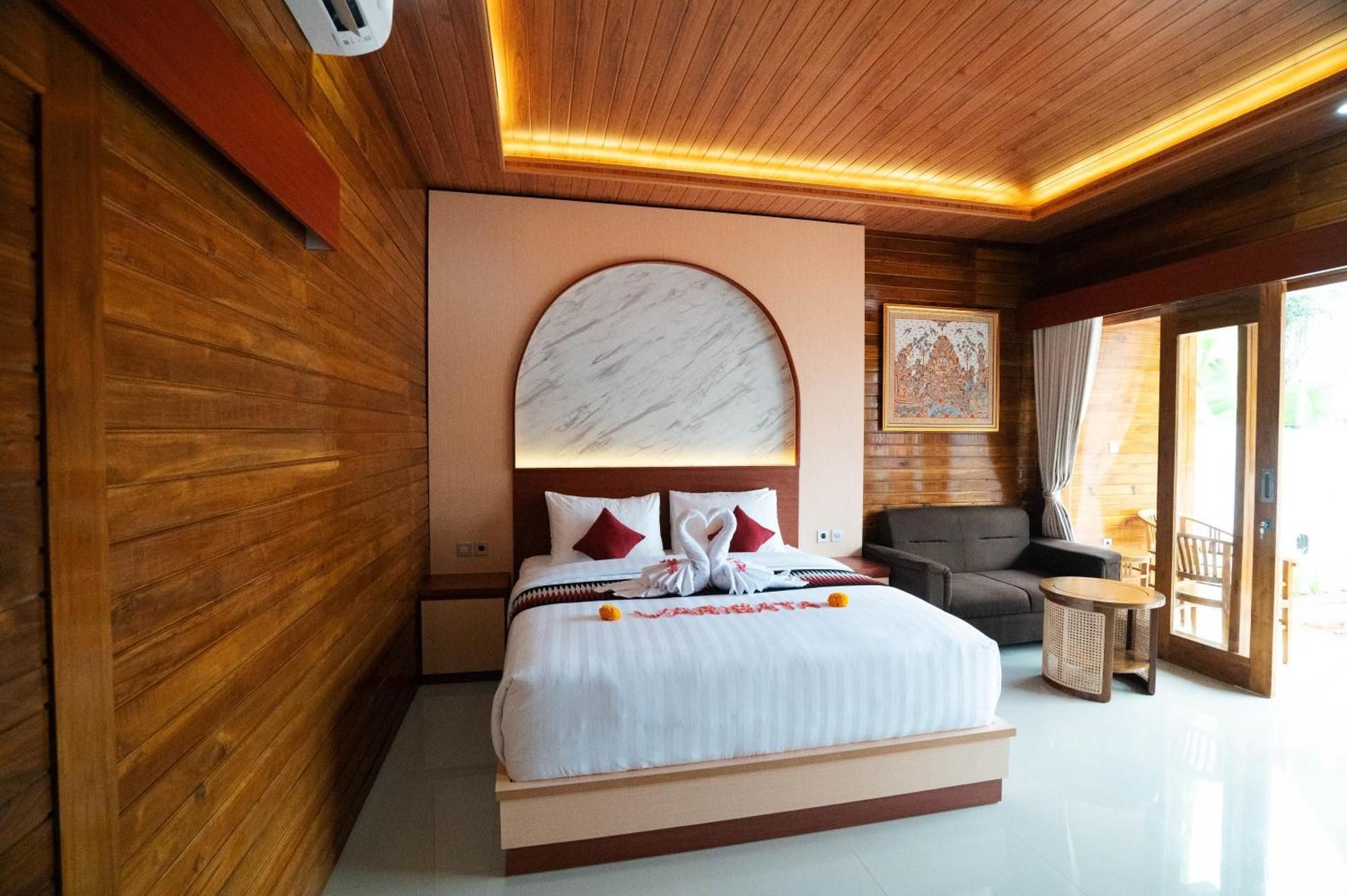 King Room with Pool View