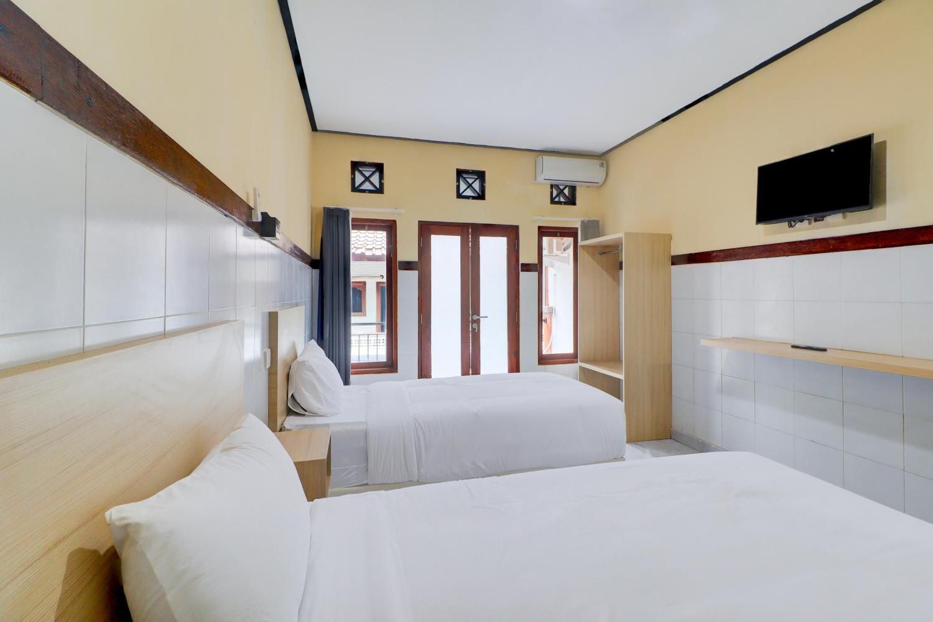 Economy Twin Room
