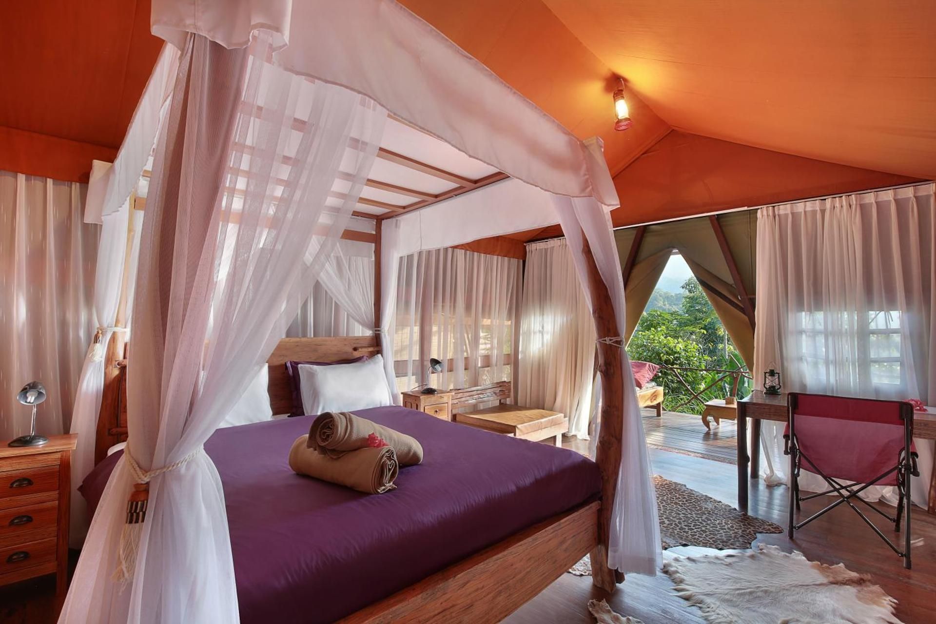 Deluxe Glamping