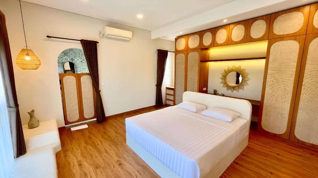 Deluxe Villa