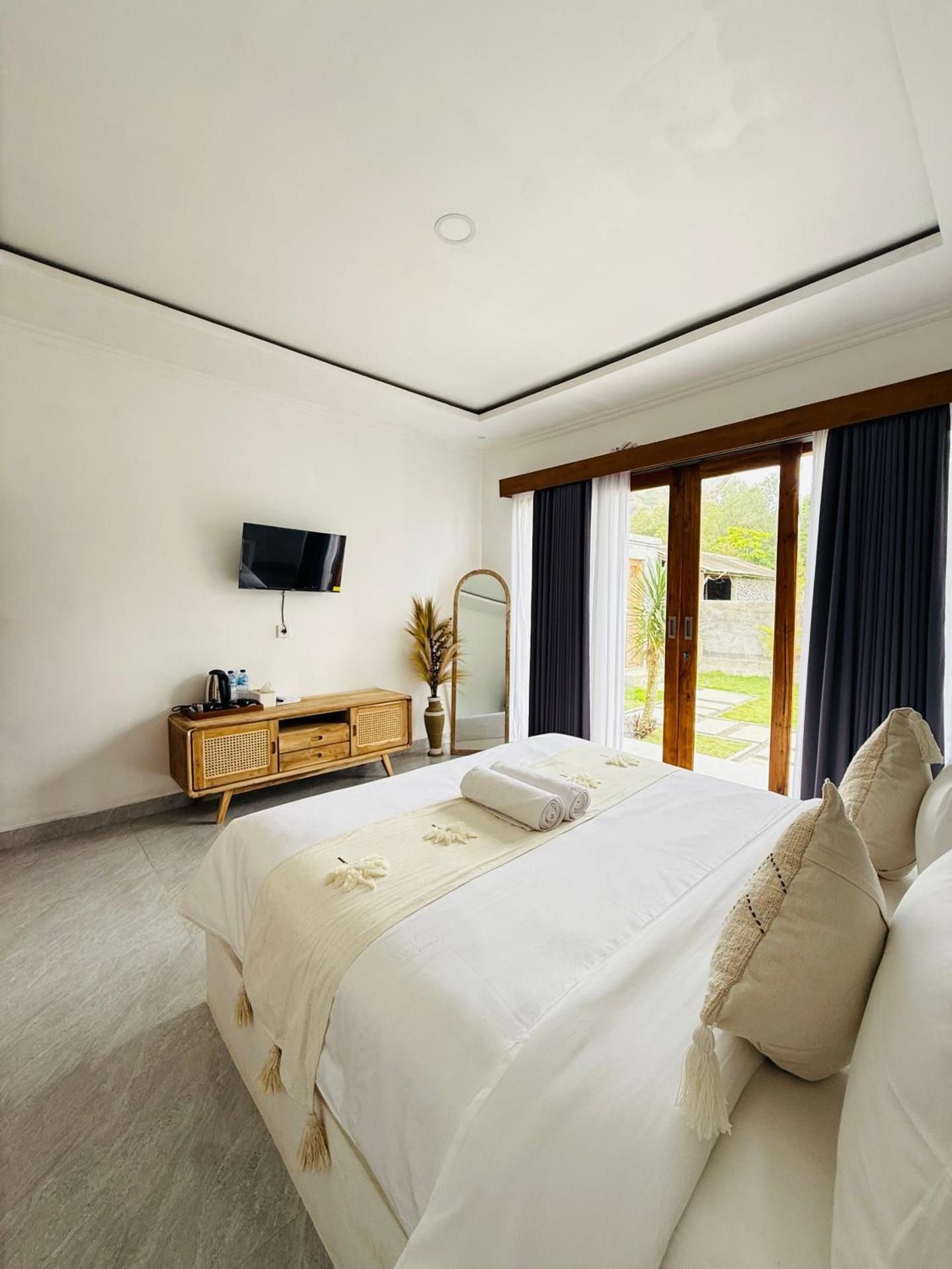 Double Room with Mountain View