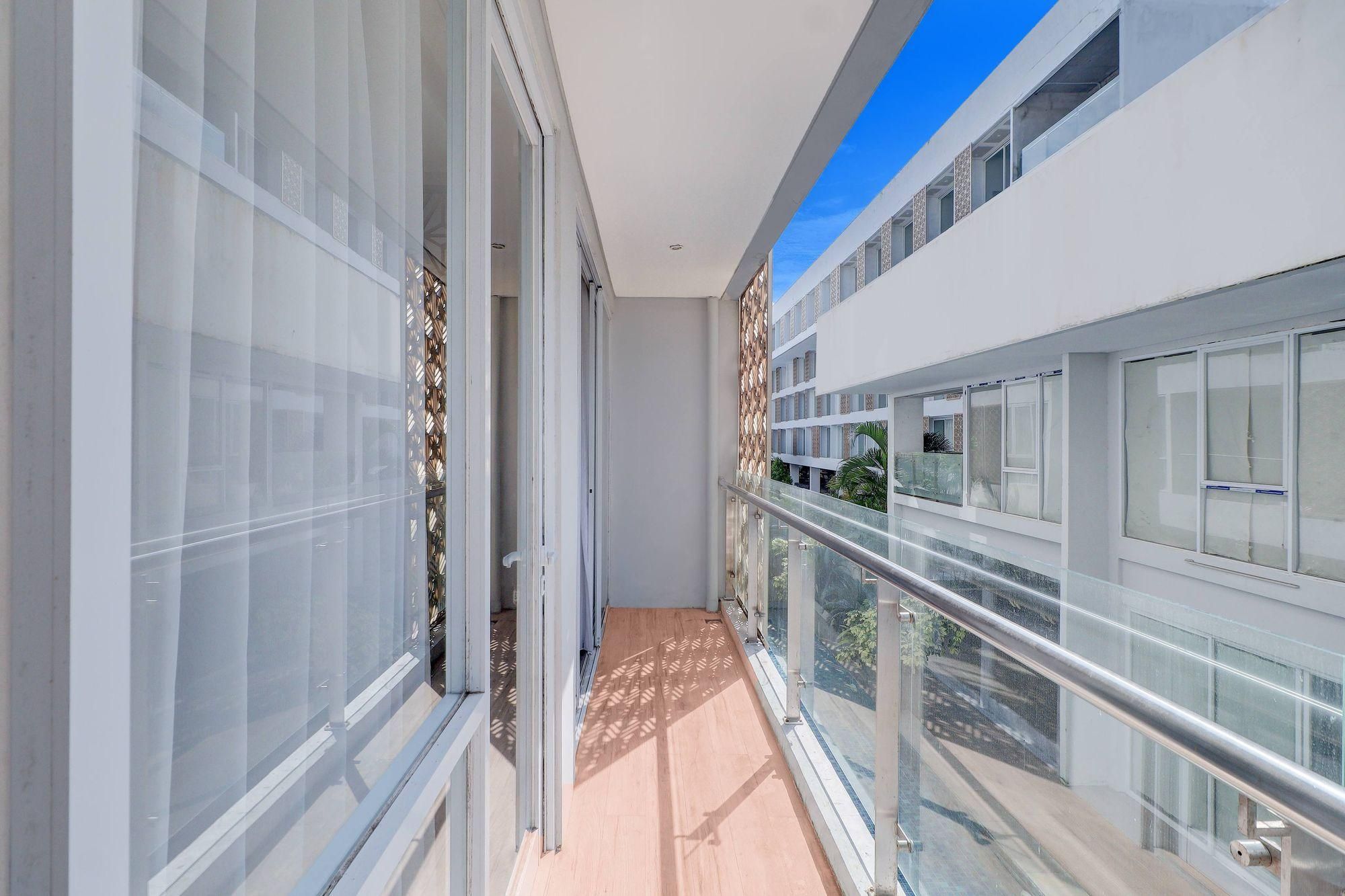Junior Suite with Balcony