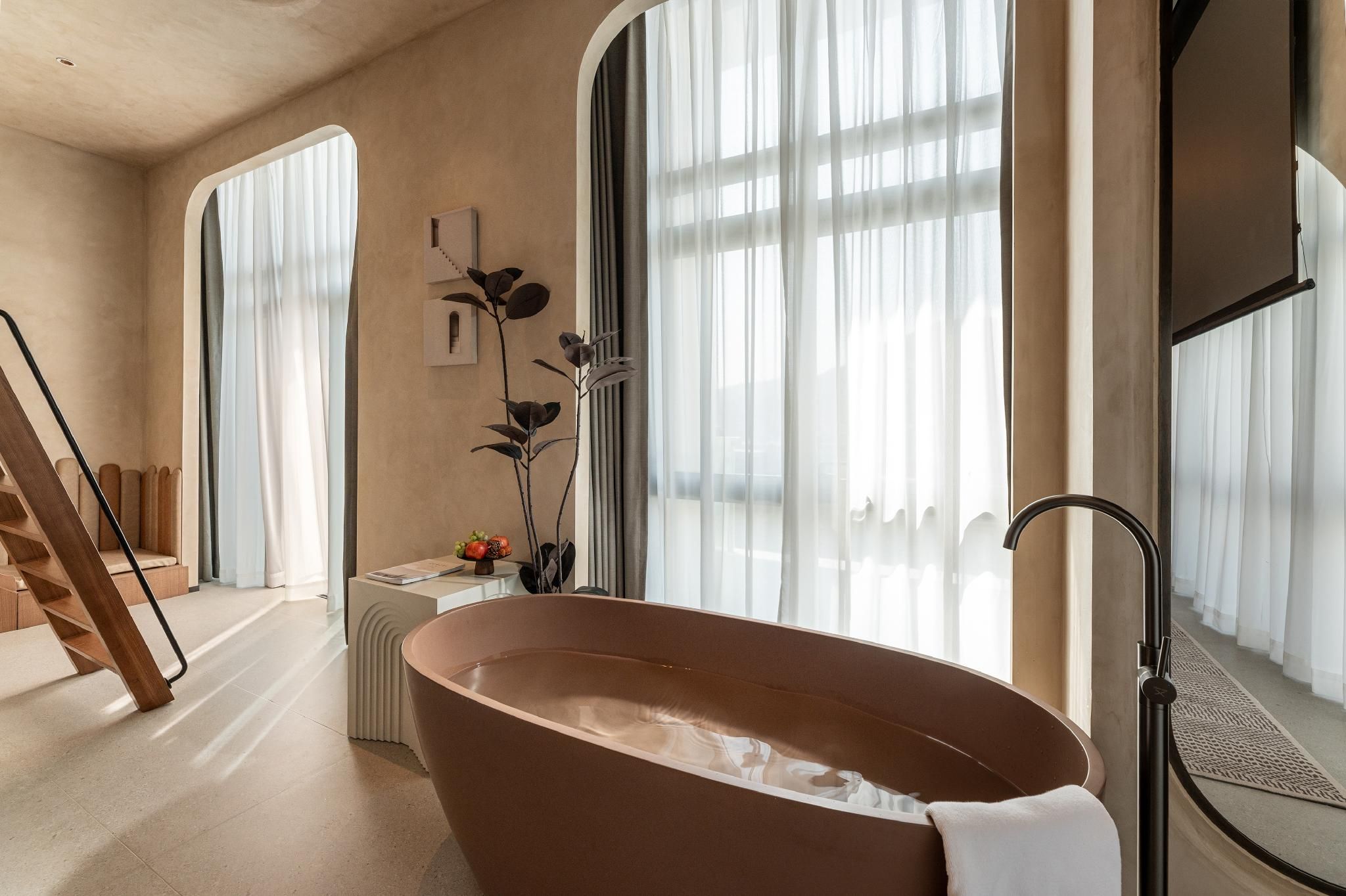 X. Serendy Resort Family Slide Room 3