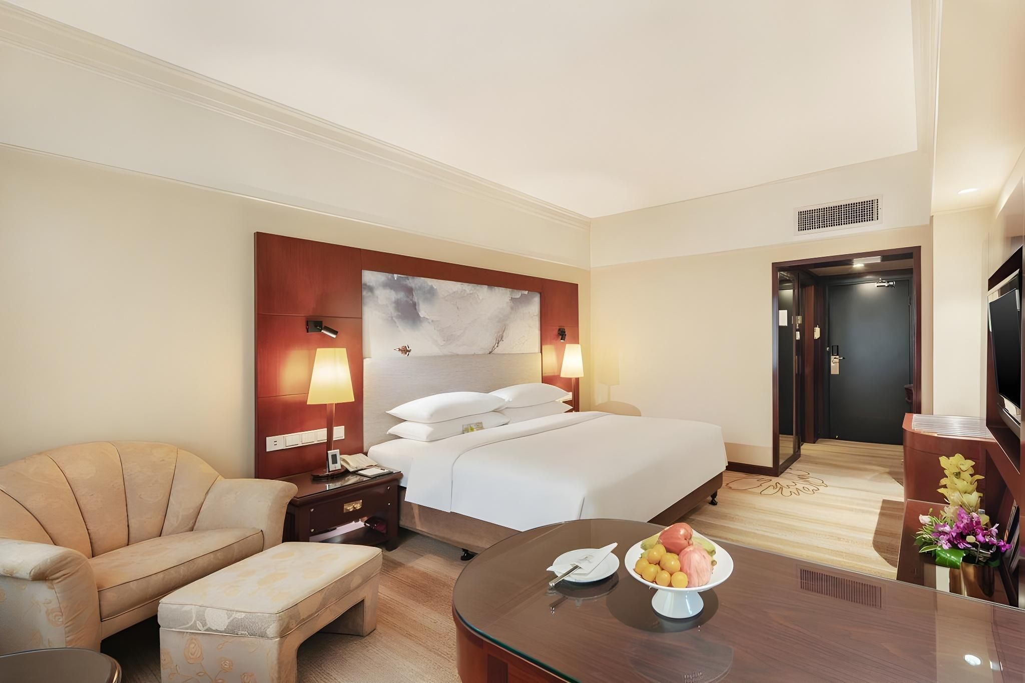 Deluxe King-size Room