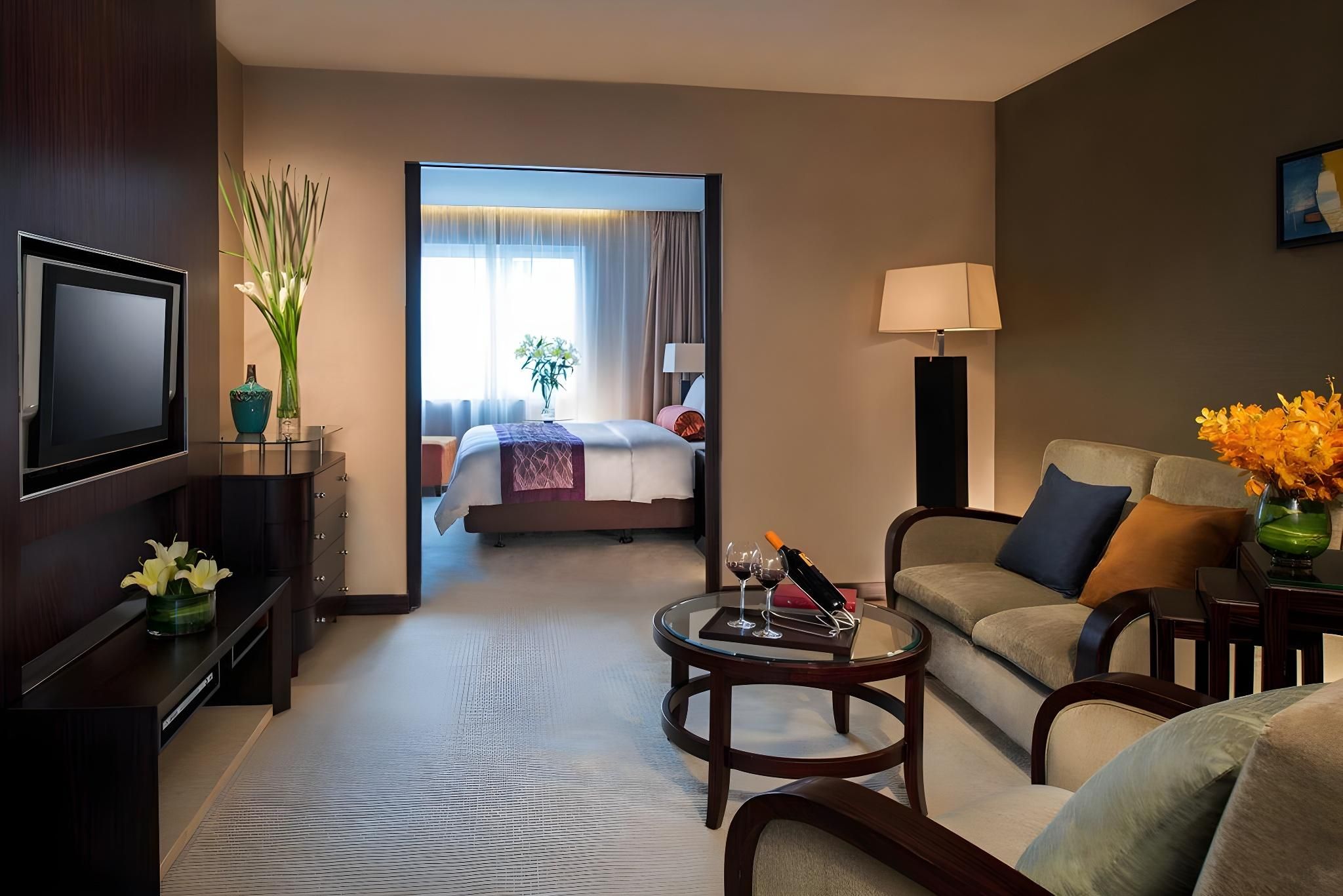 Executive King-size Bed Suite