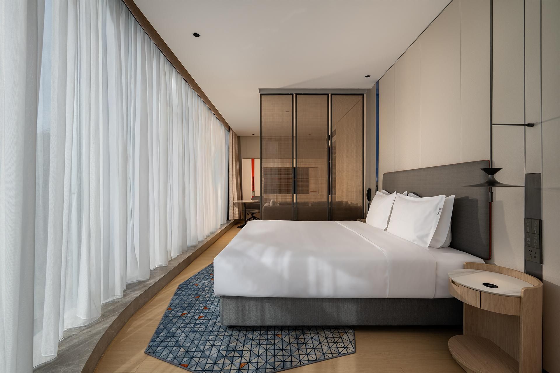 1 King Suite City View