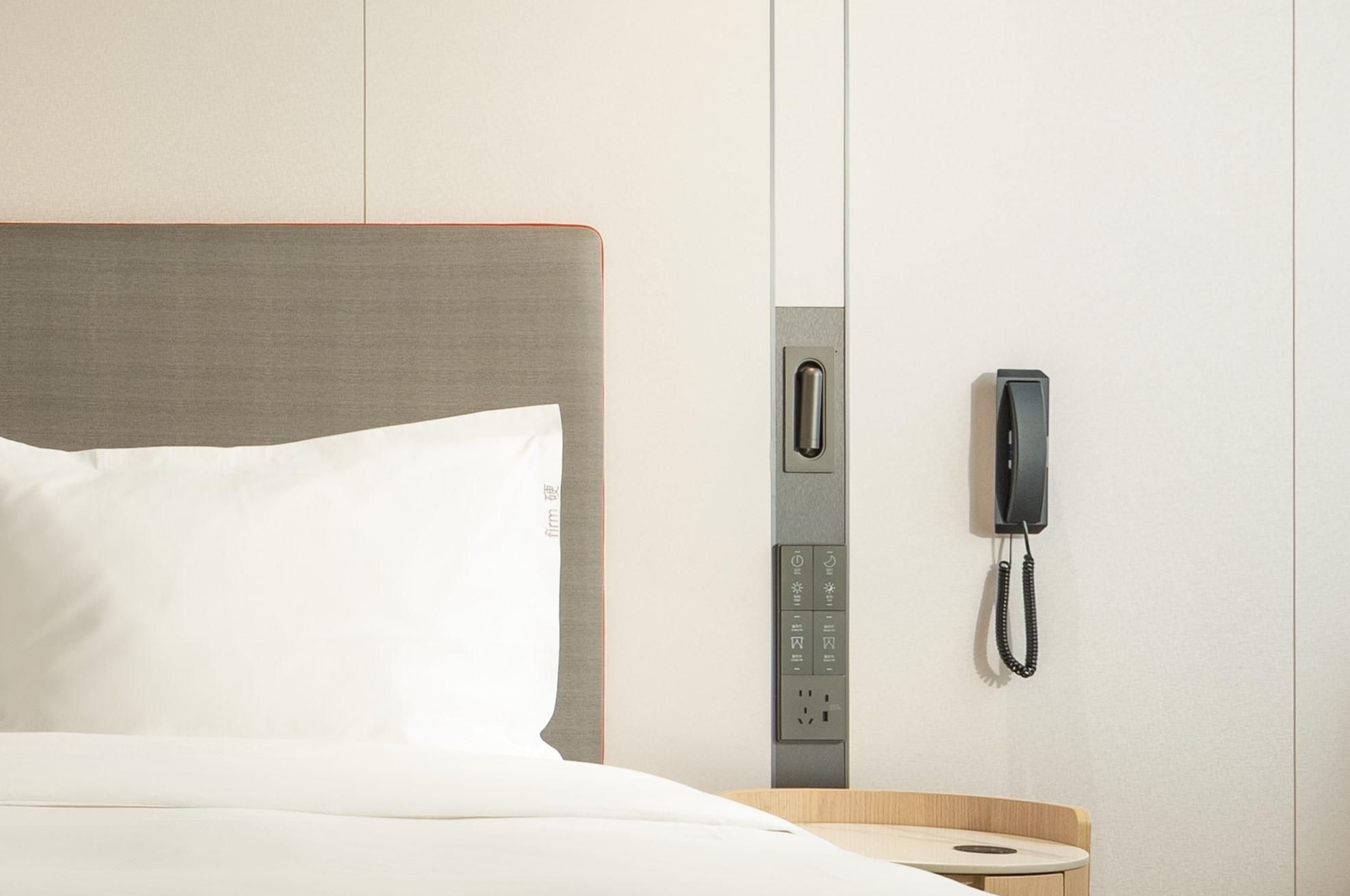 2 Double Standard Accessible