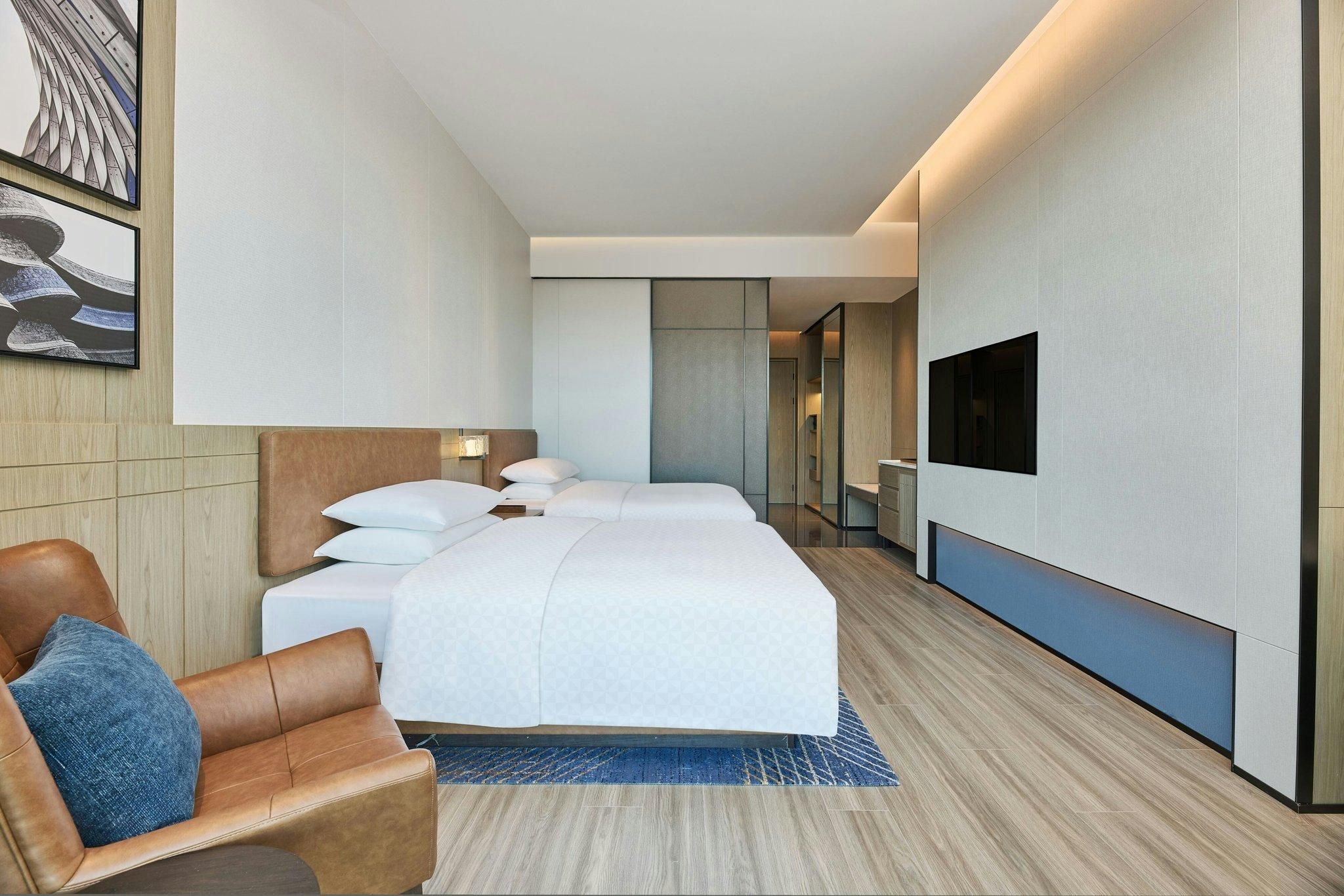 bay view room, guest room, 2 double, bay view