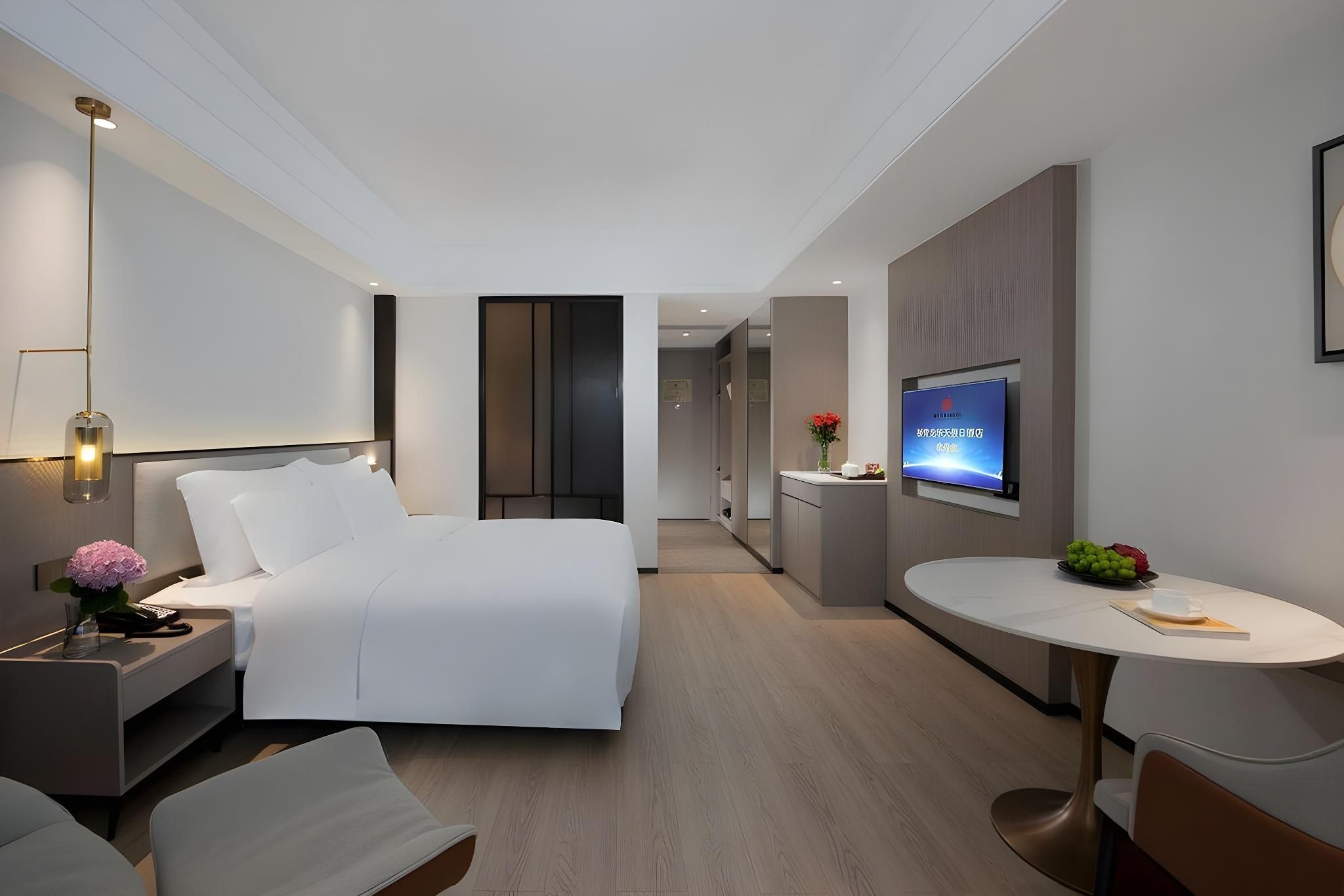 Privilege Queen Room