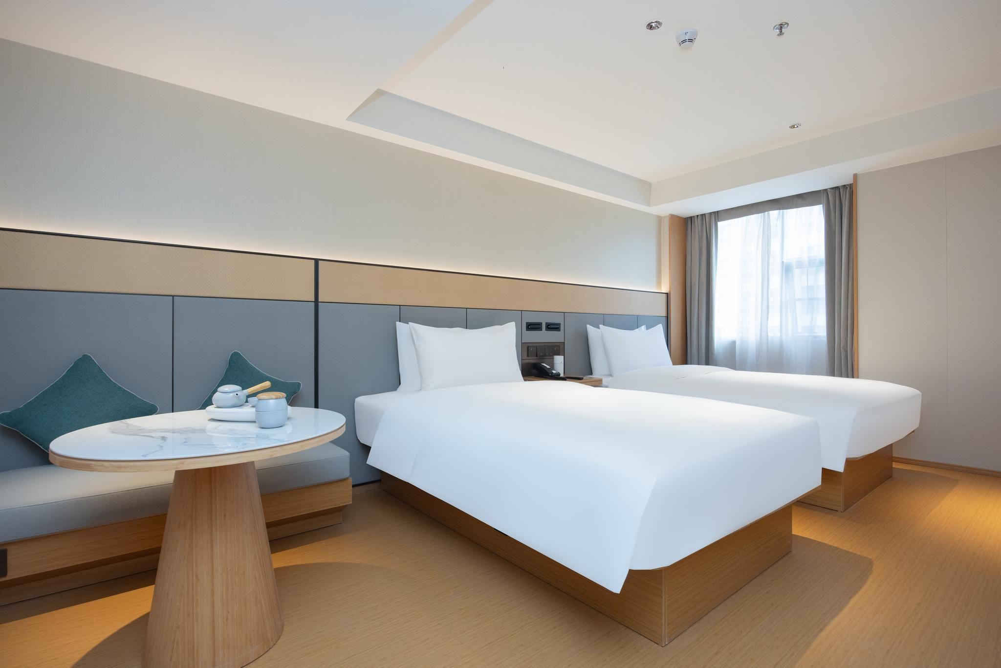 Twin Business Room