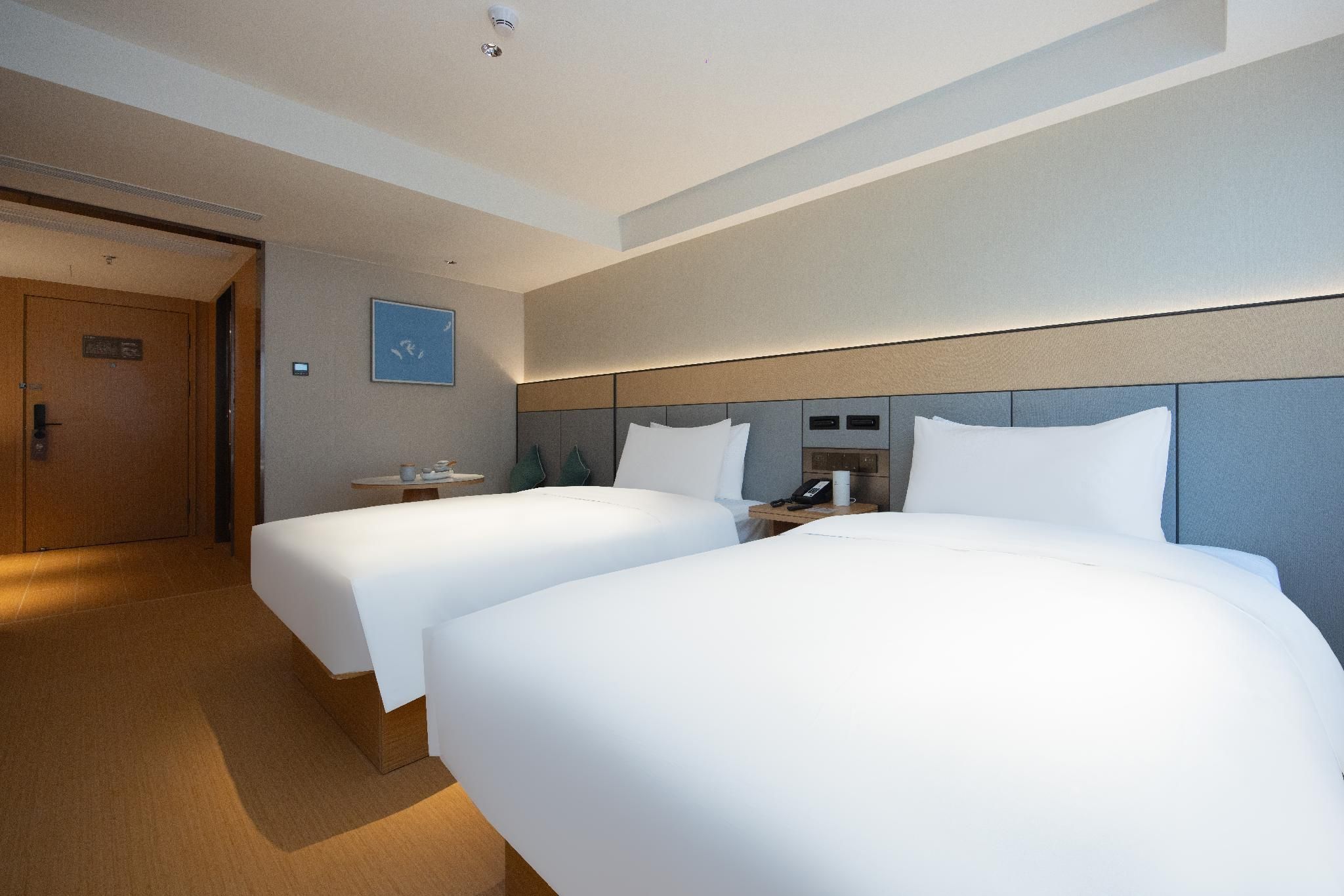 Twin Business Room