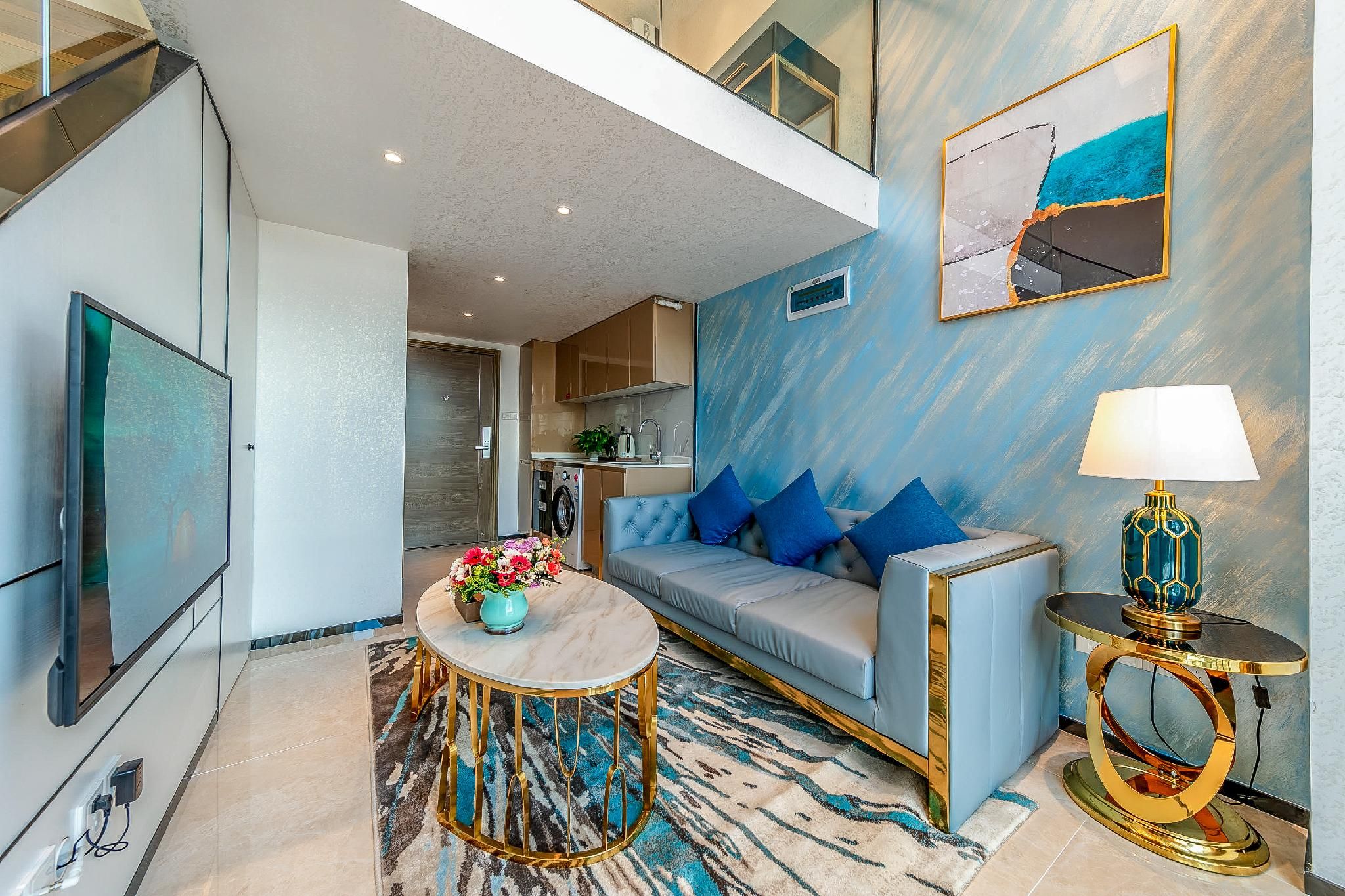 Deluxe Loft Room