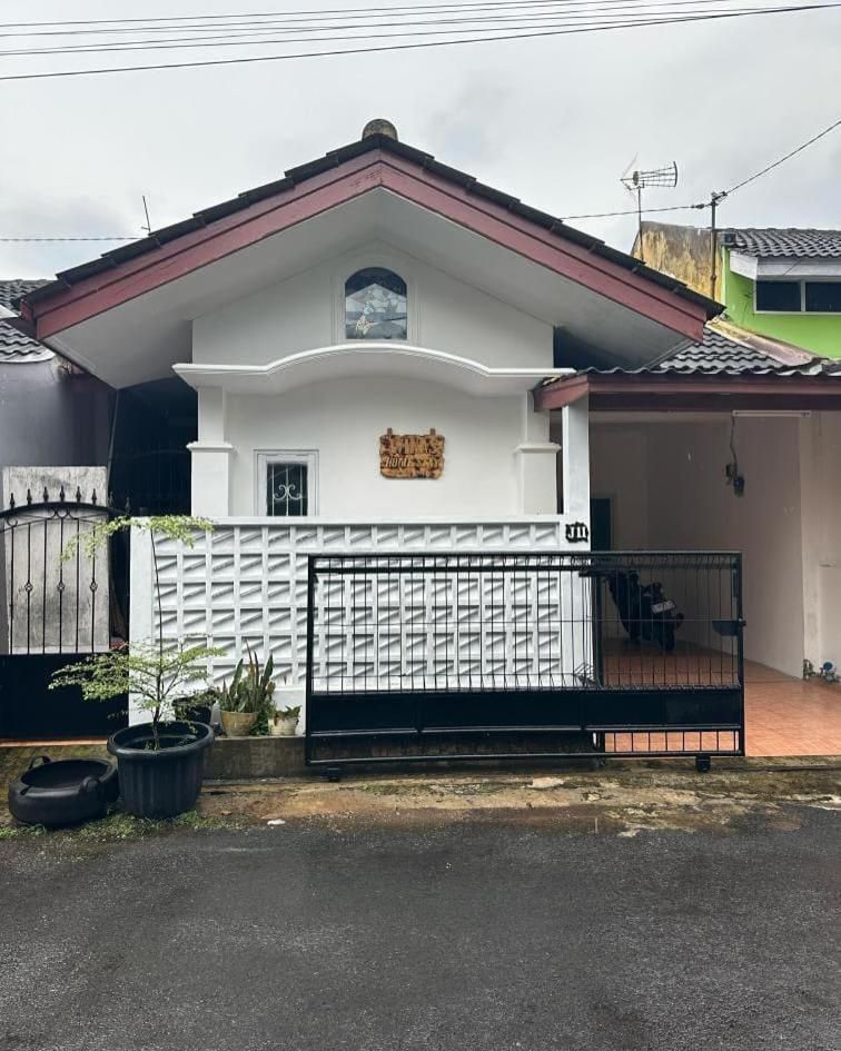raya house 47