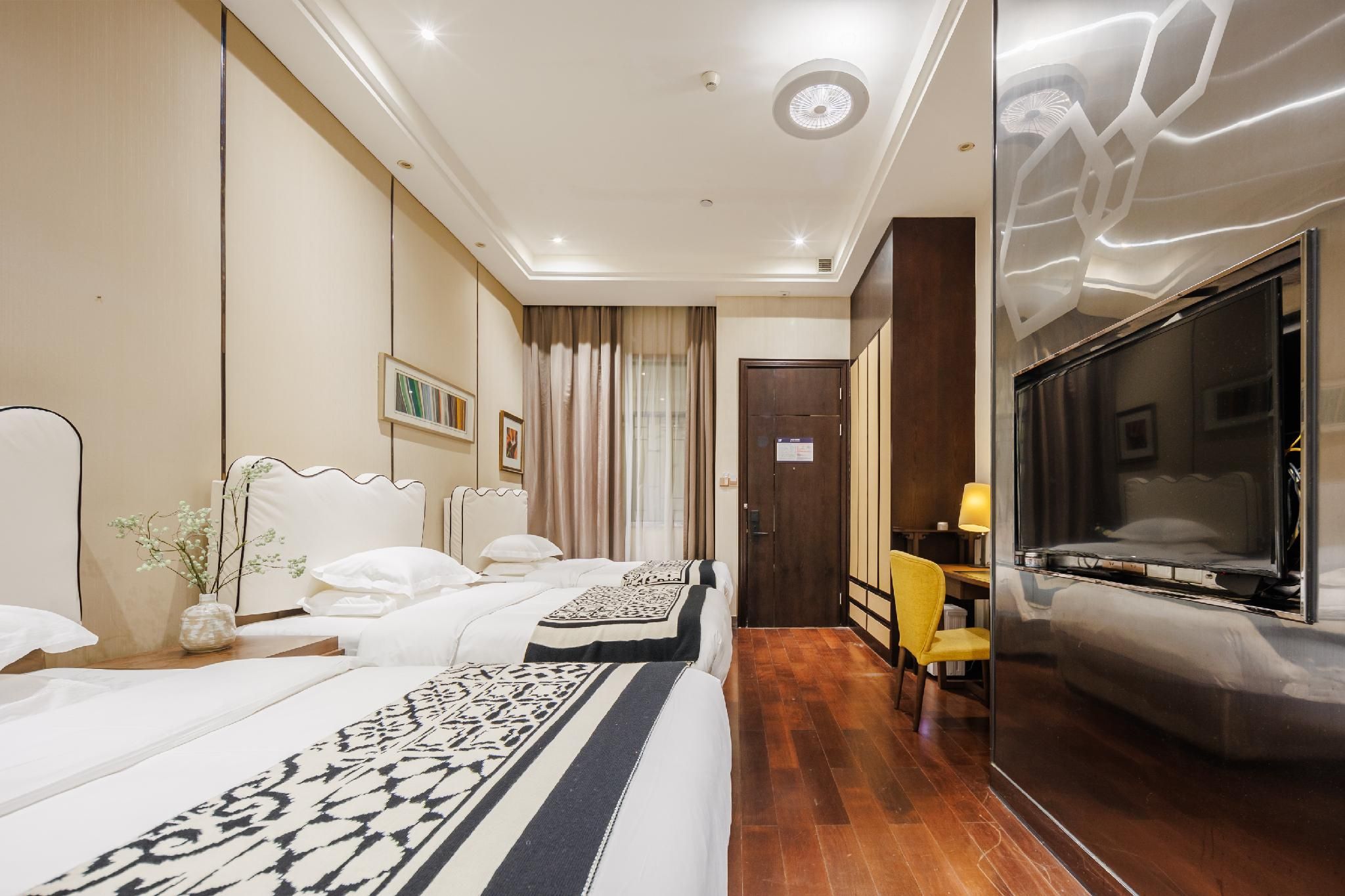 Superior Family Suite