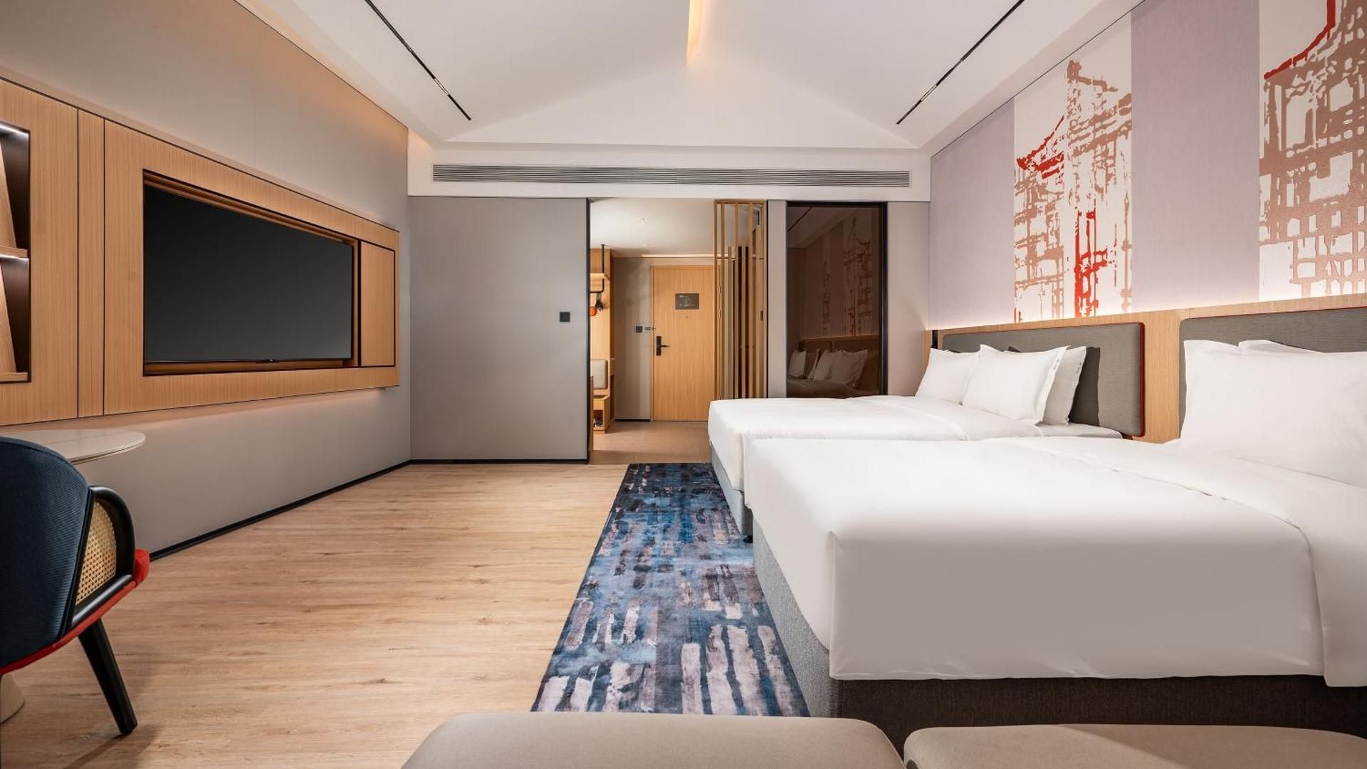 Standard Room with One King Bed, One Single Bed and Sea View