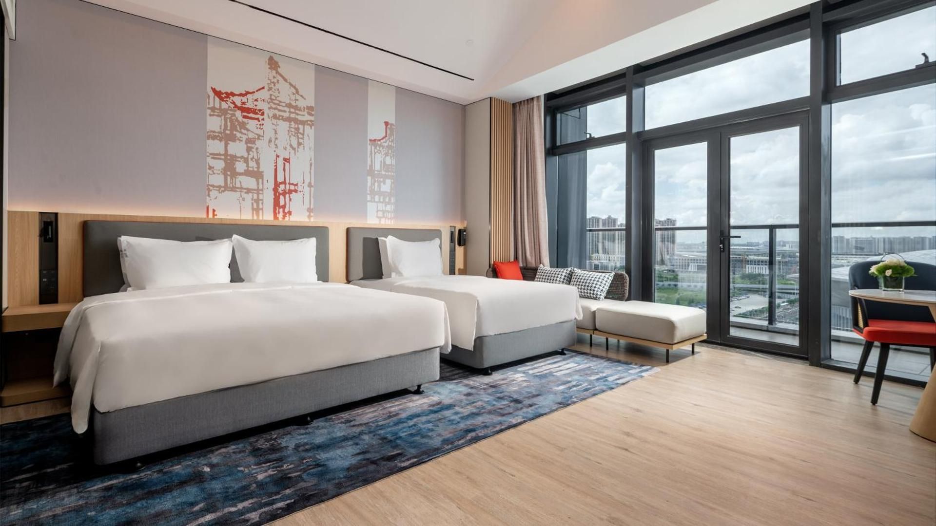 Standard Room with One King Bed, One Single Bed and Sea View