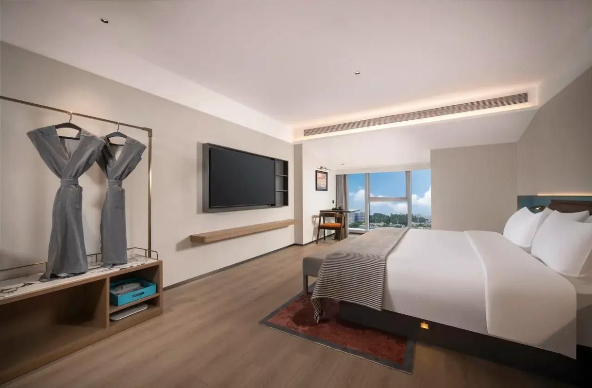 WH - Deluxe Bed Room