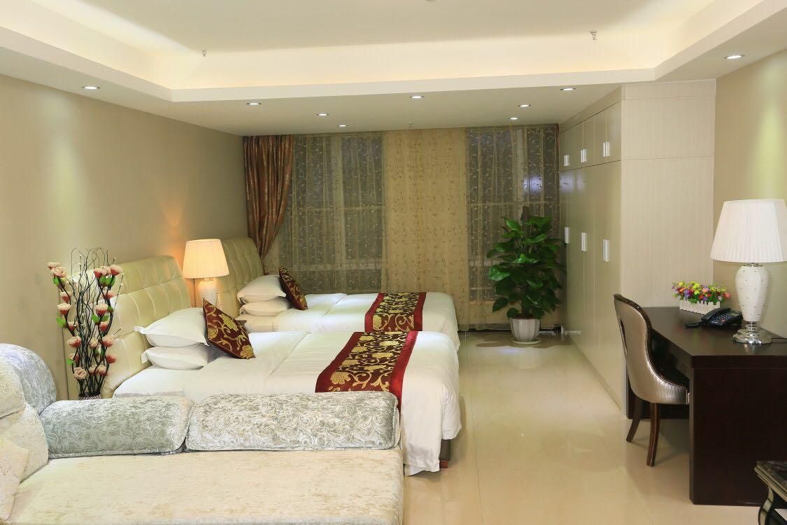 Colonial Elegance Deluxe - Twin