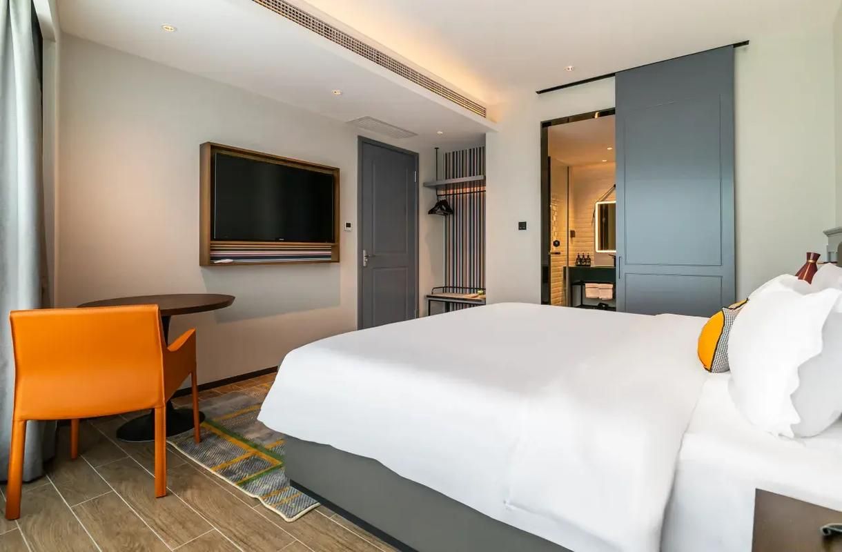 Deluxe Room King