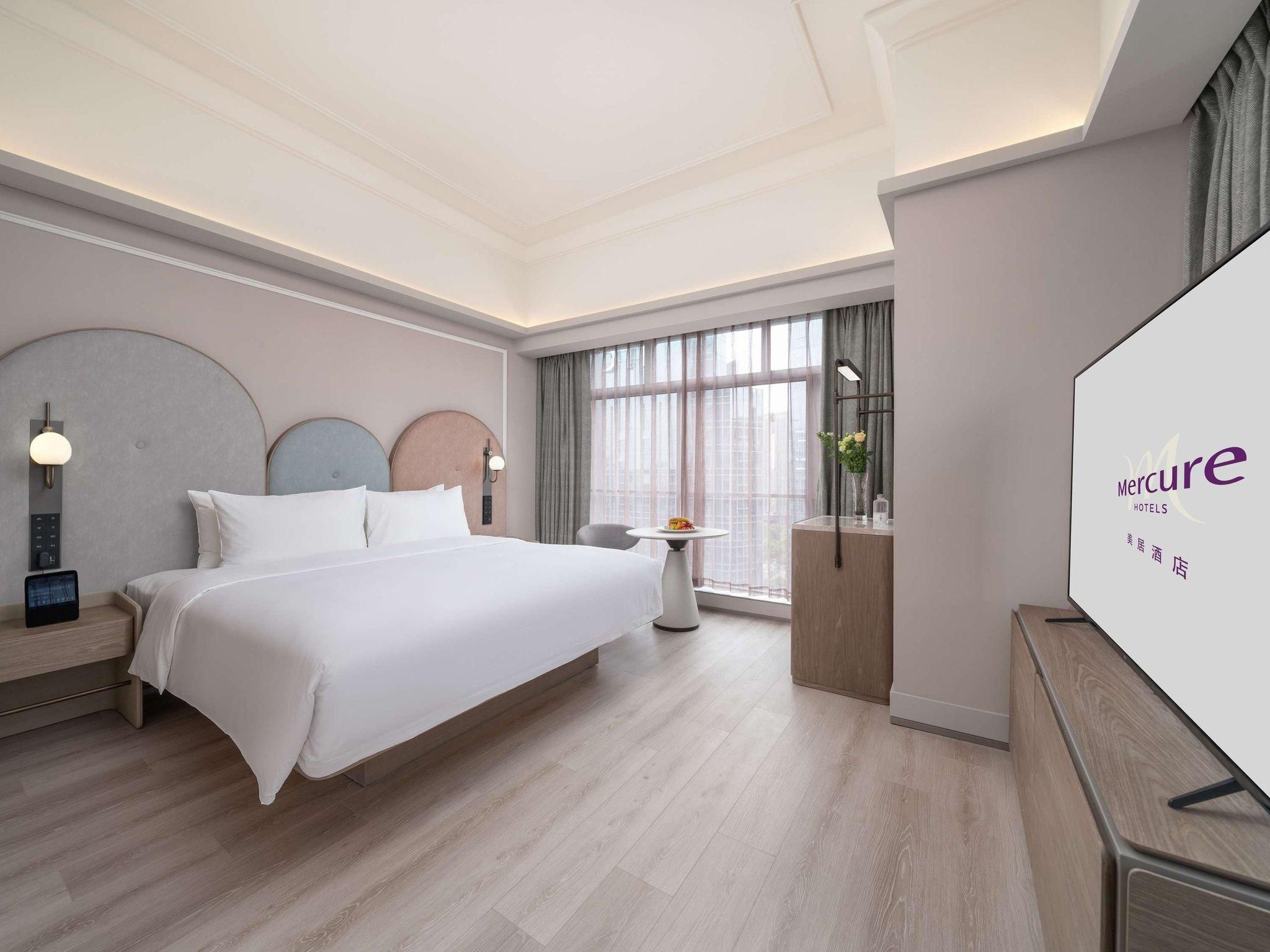 Executive Room with One King-size Bed