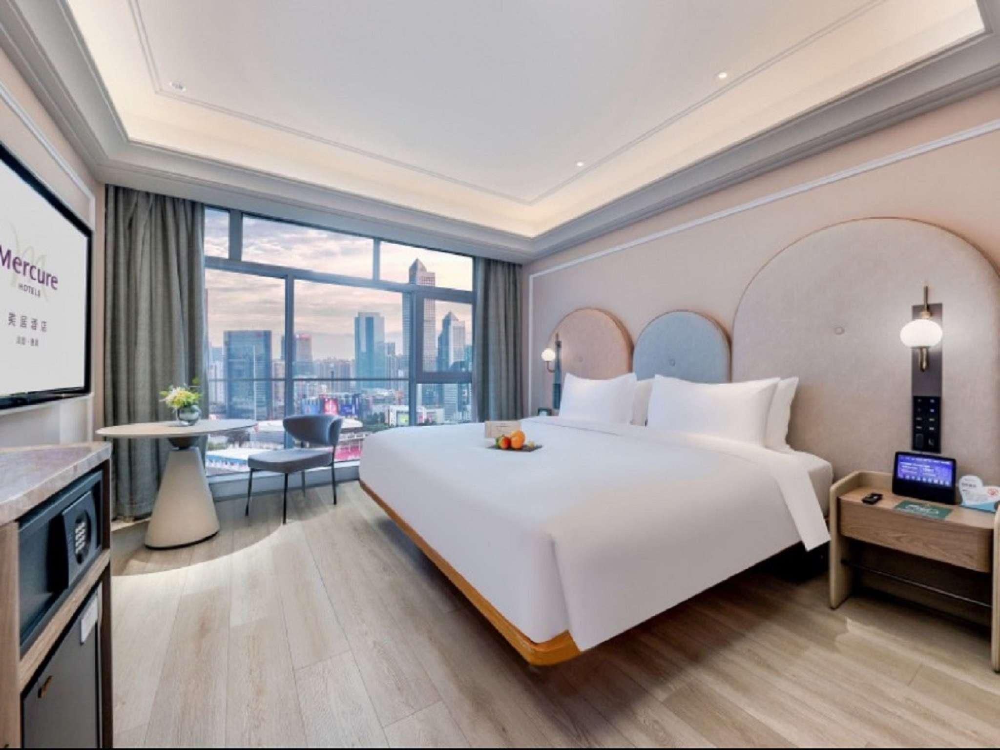 Executive Room with One King-size Bed