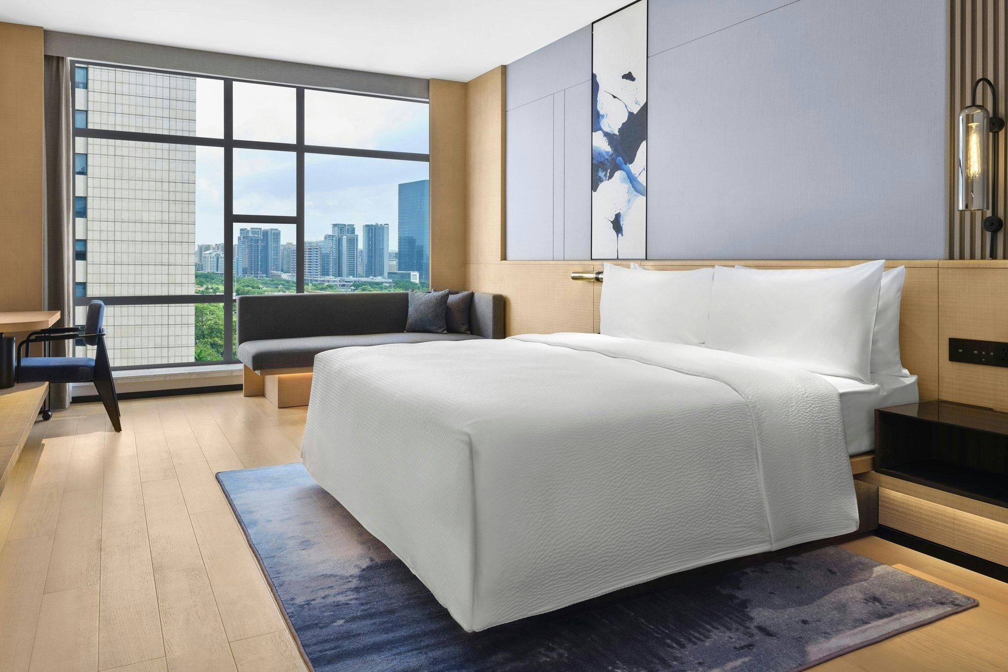 Selective Room, Guest room, 1 King, City view