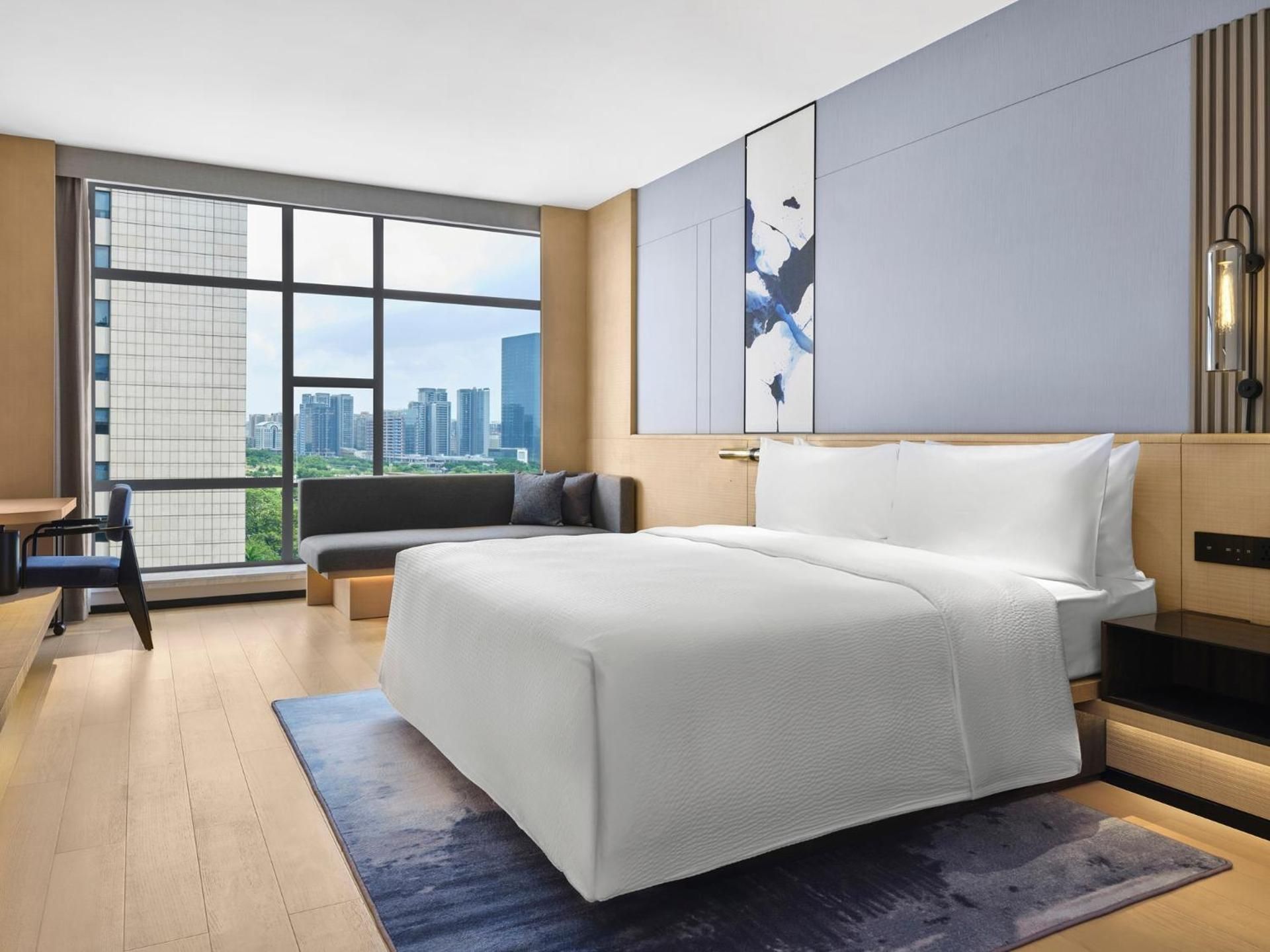 Selective King Room with City View