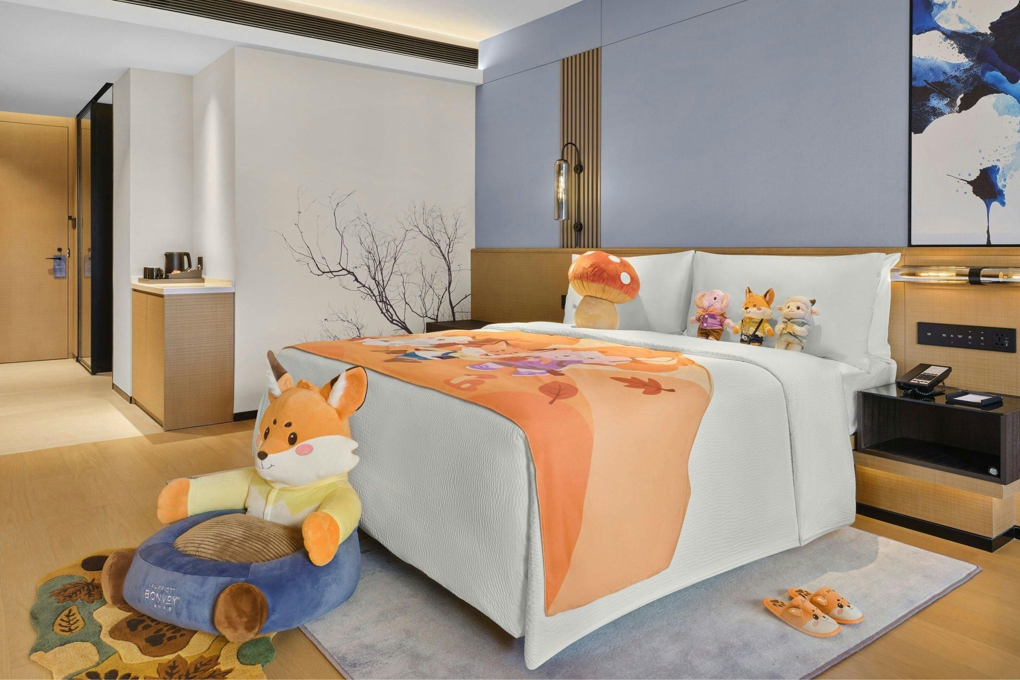 Premier Room, Guest room, 1 King, City view