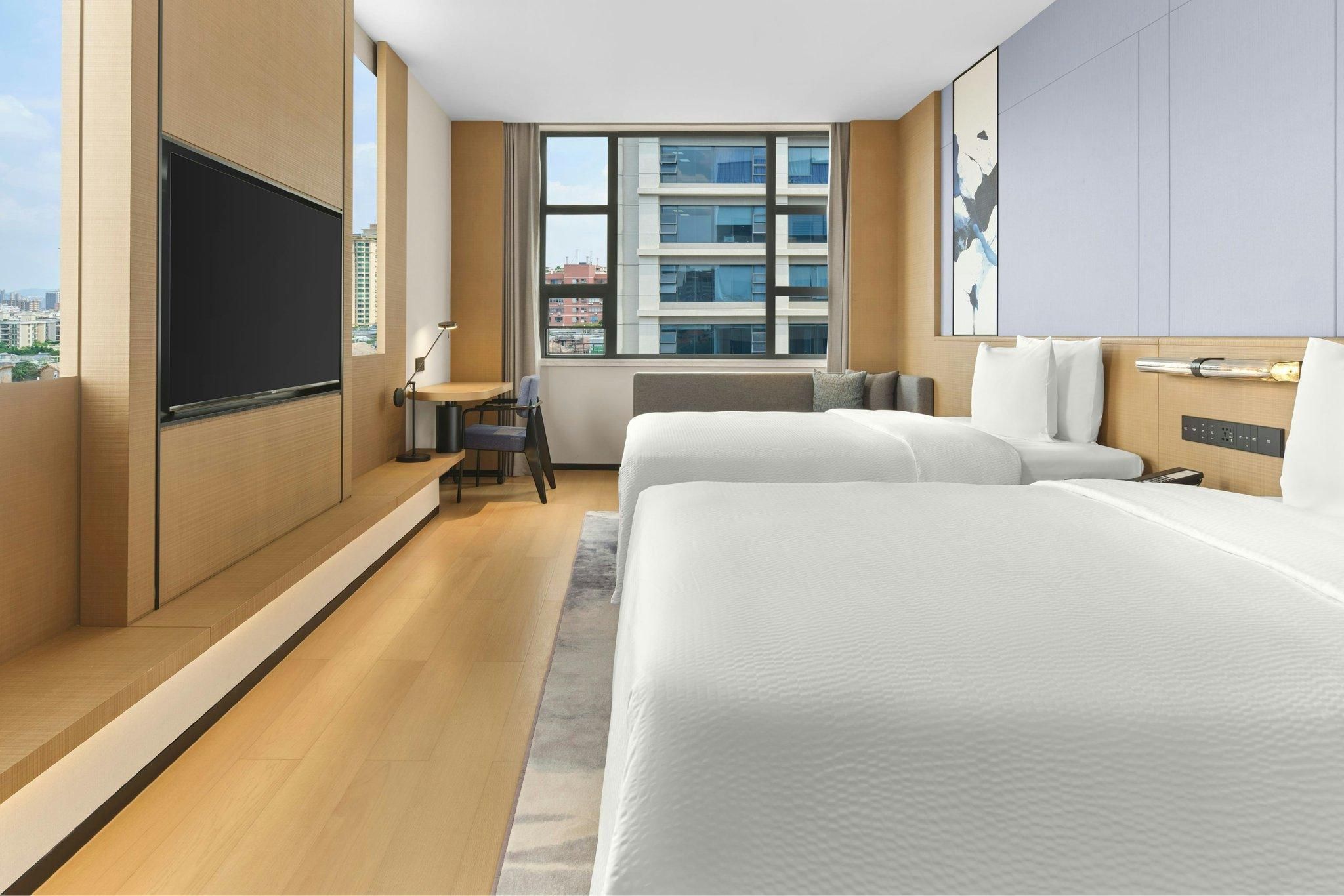 Standard Room, Guest Room, 2 Double, City View