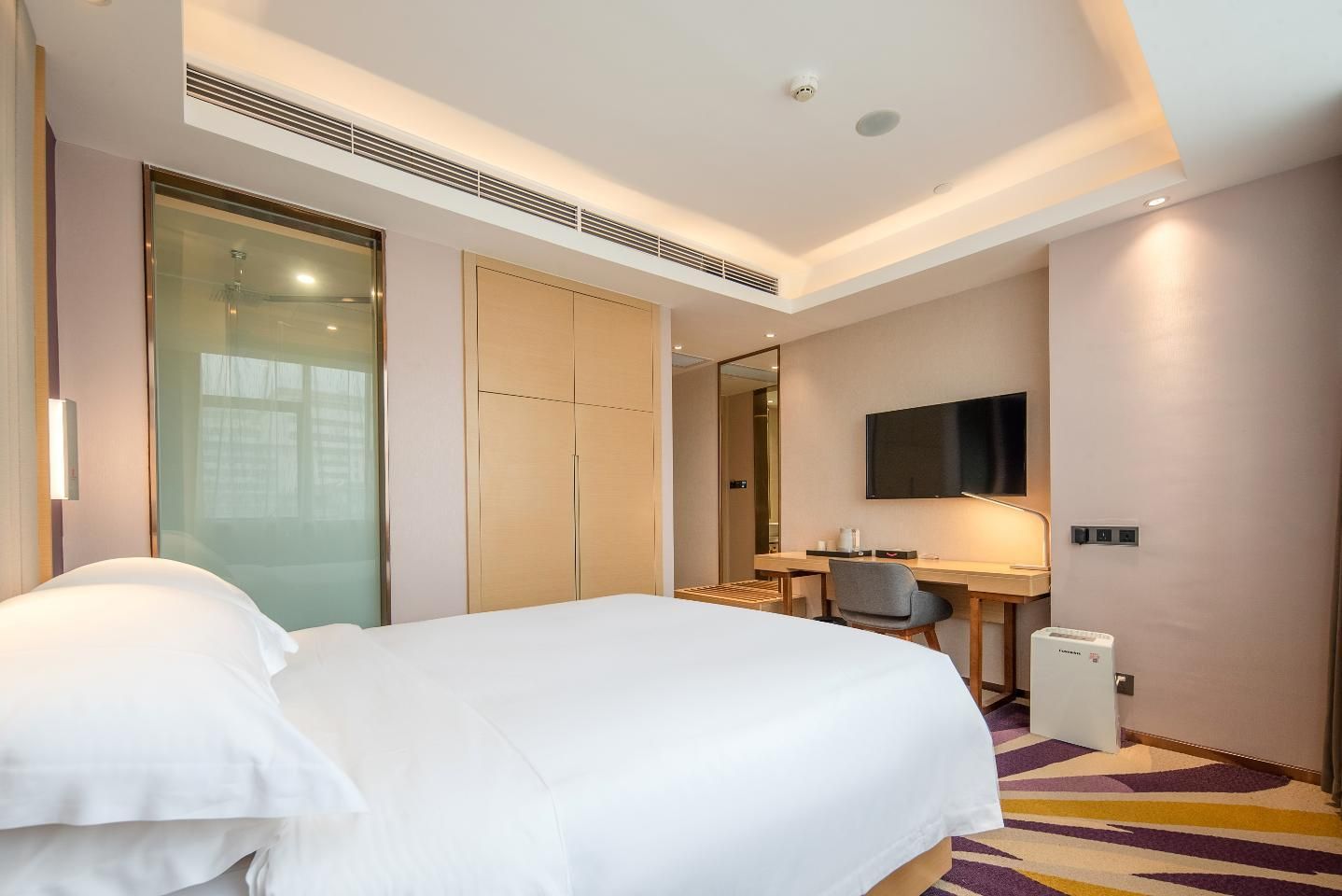 Comfort Room with Single Bed