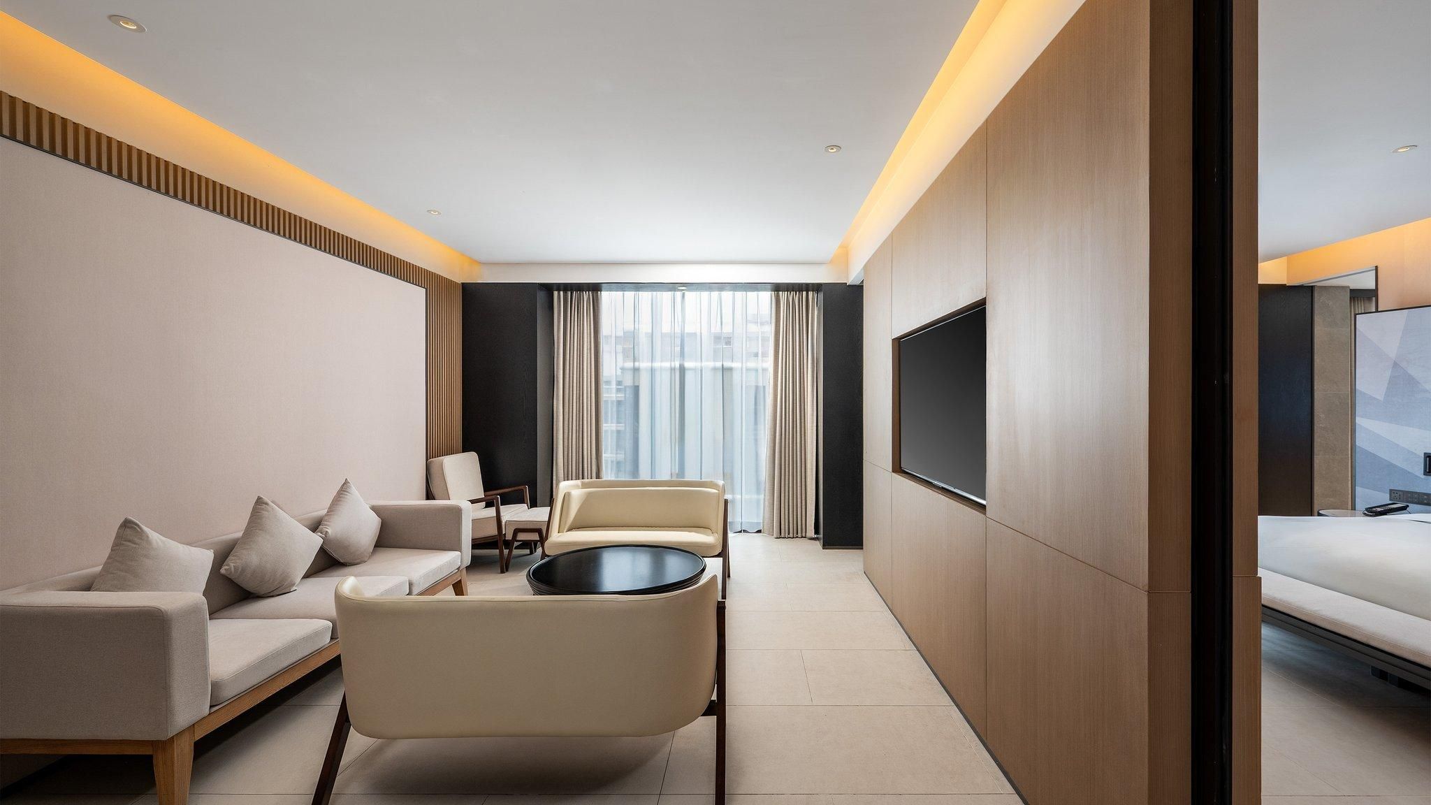1 Bedroom Suite With Bath