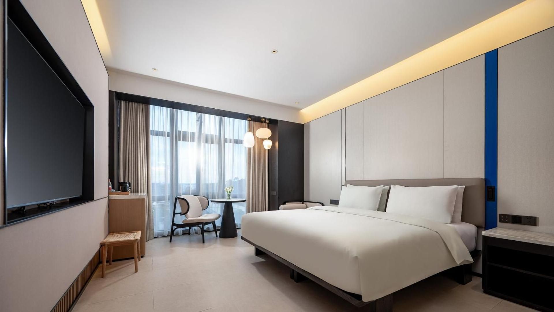 Standard King Room