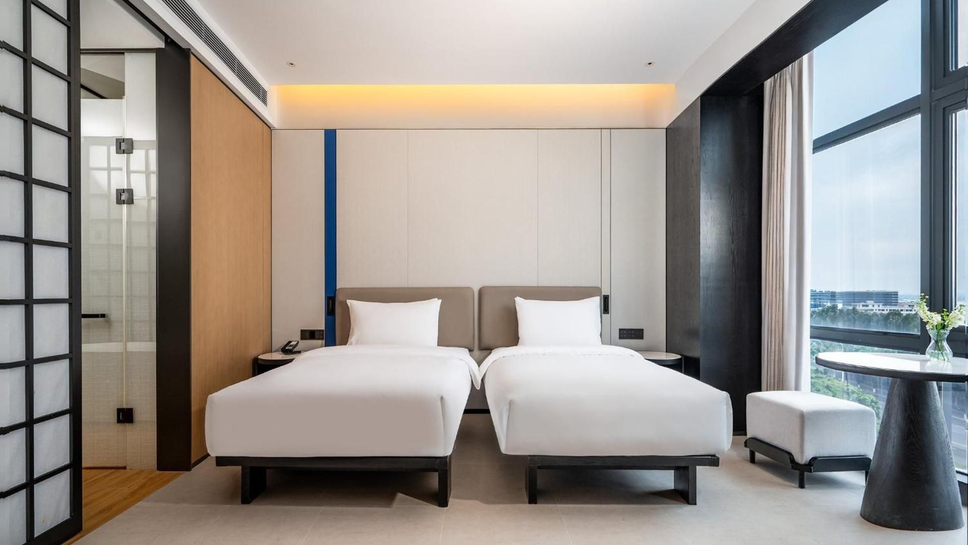 Suite with Two Single Beds and Bath