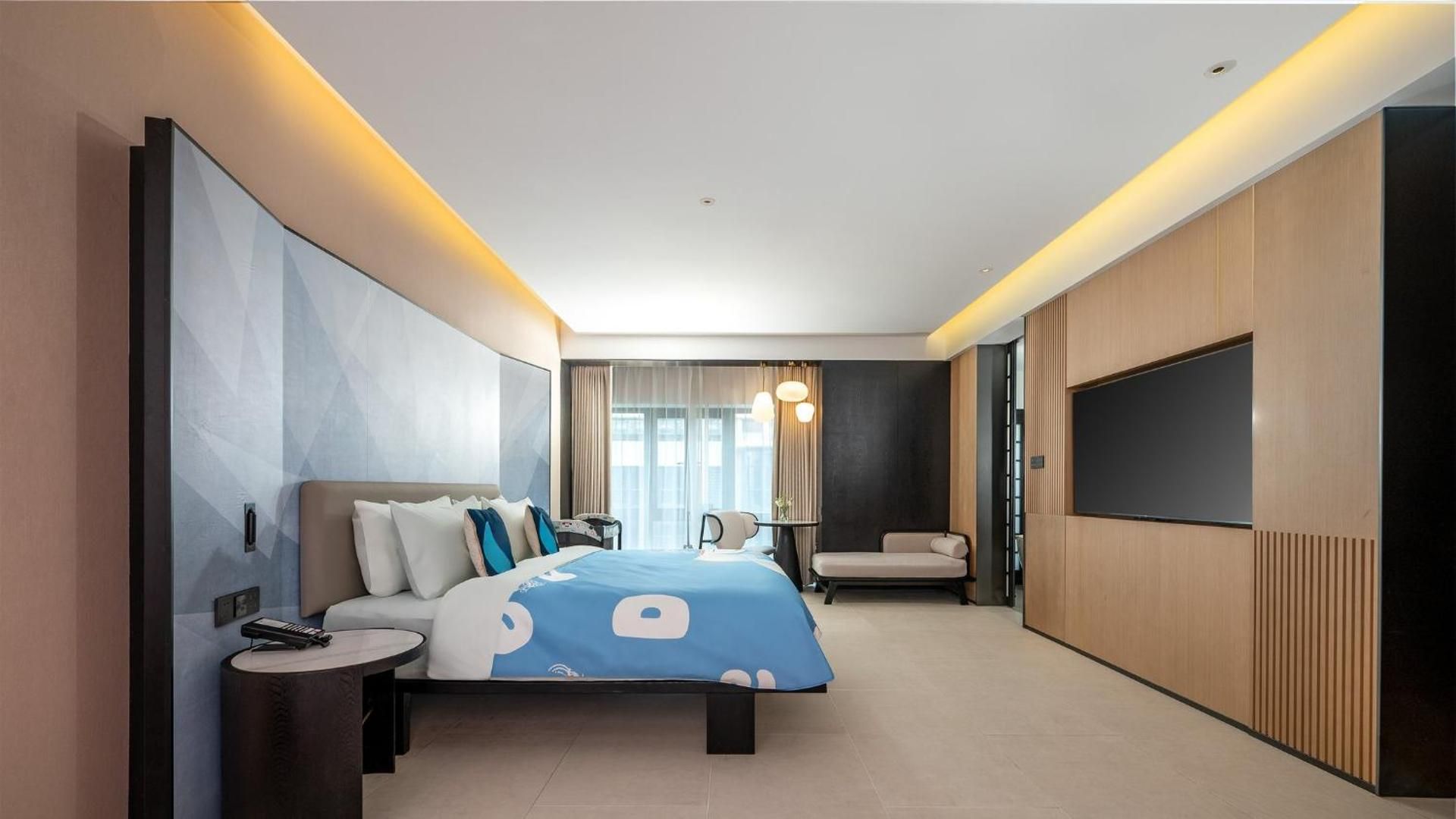 Standard King Room with Kids Theme