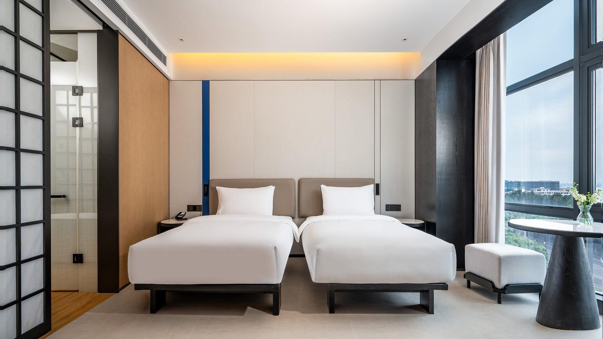 2 Single Suite With Bath