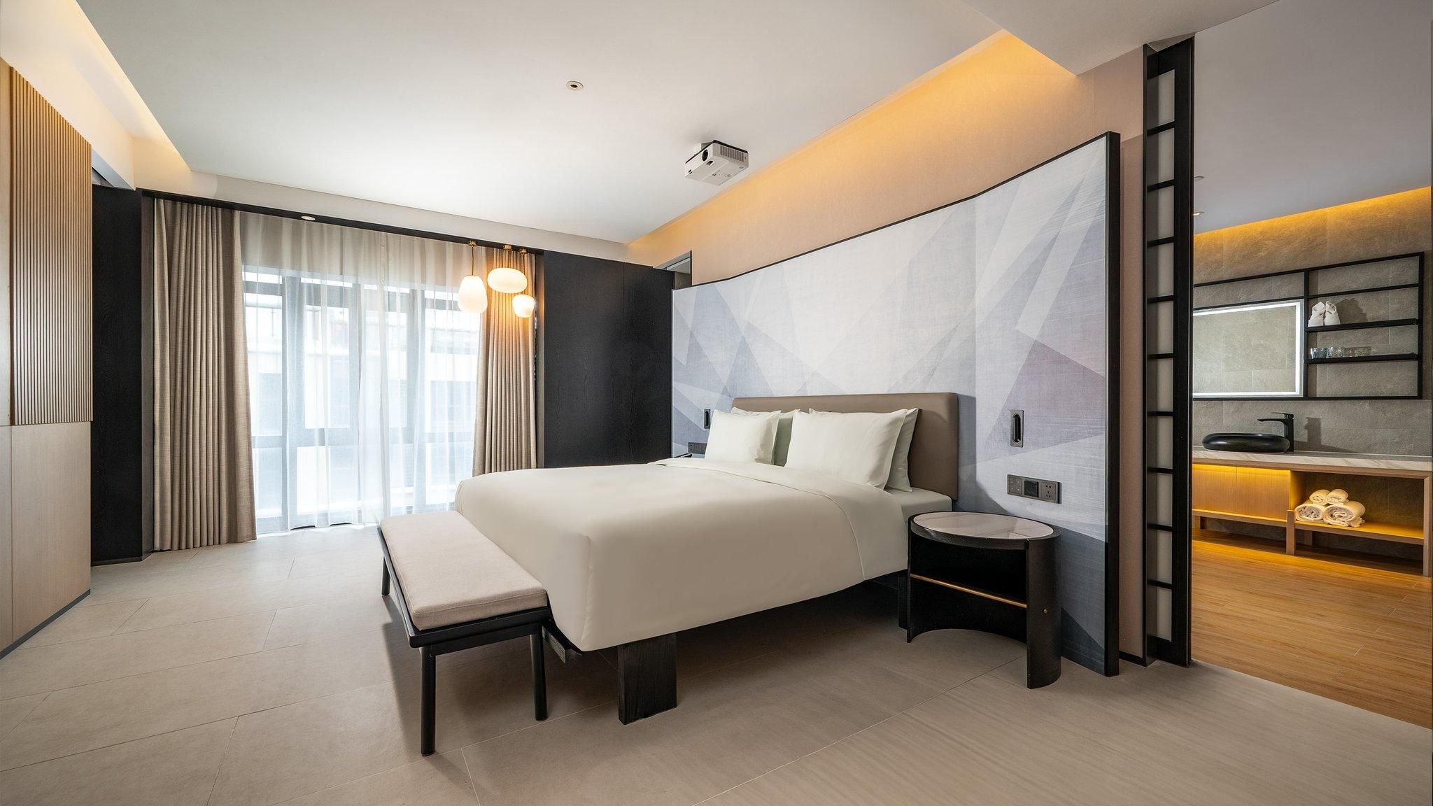 1 Bedroom Suite With Bath