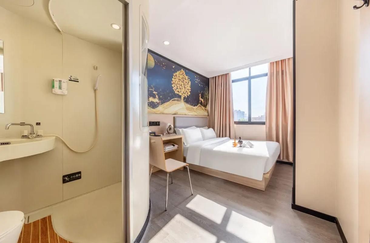 Superior Semi-double Room