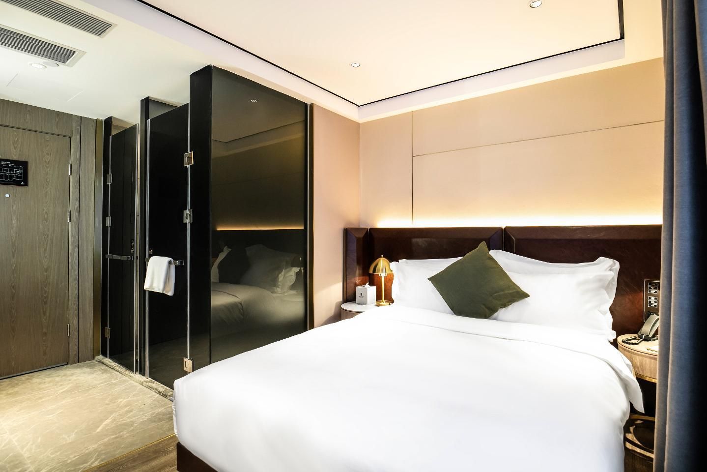 Dossen - Special Offer Intelligent 1 Bed Room