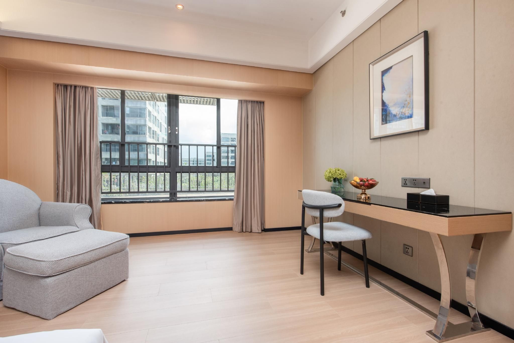 Queen Room - Accessible