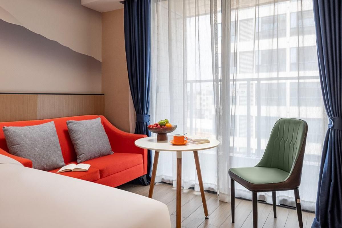 Executive Courtyard Suite