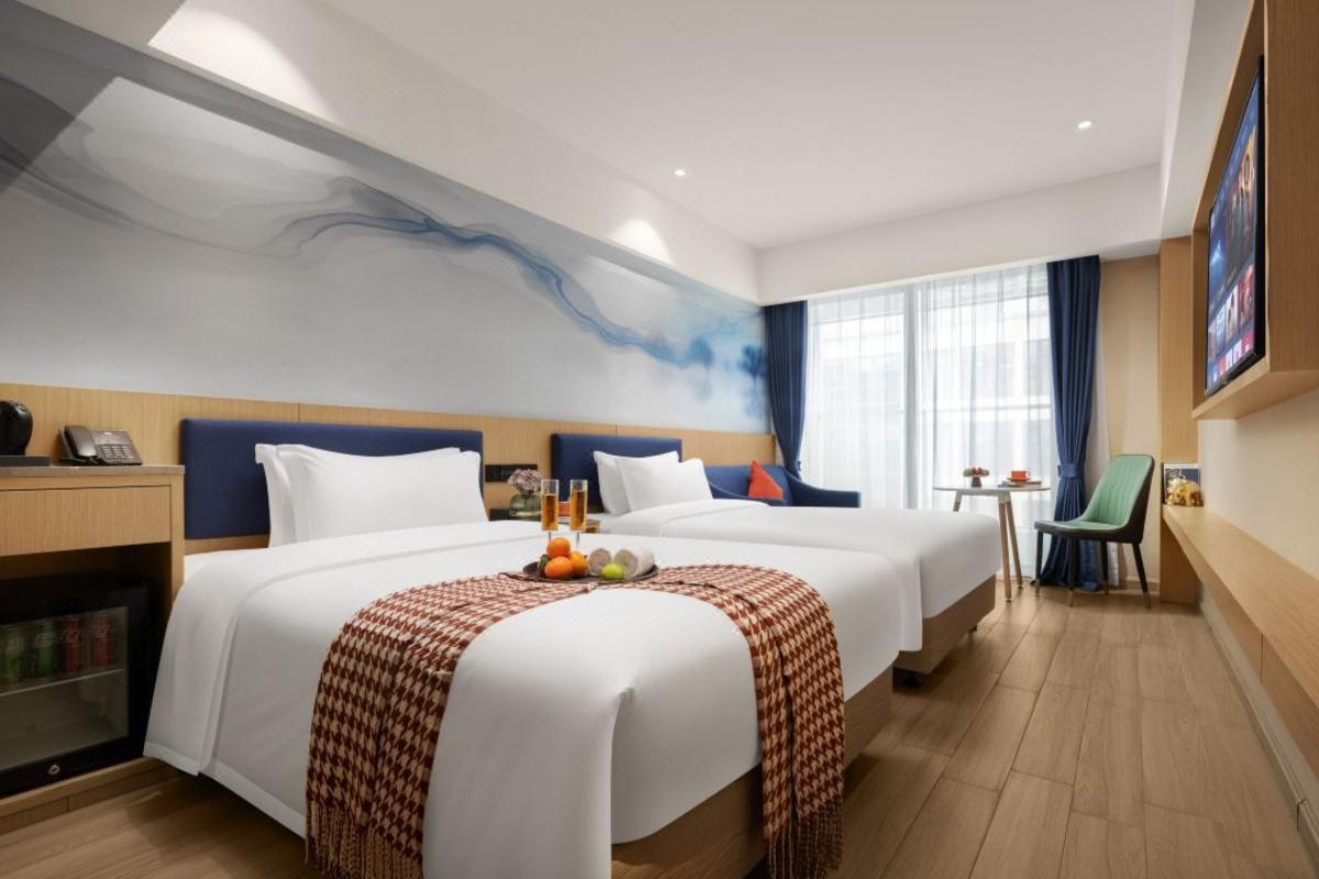 Superior Twin Room with City View
