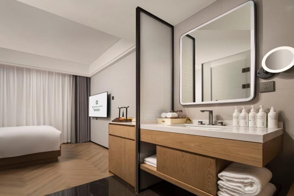 Elegant Superior Queen Room
