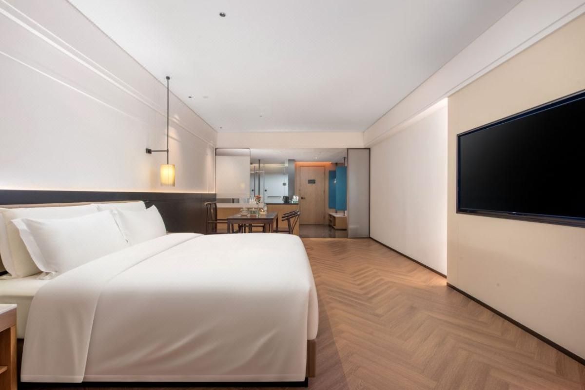 Premium King Room