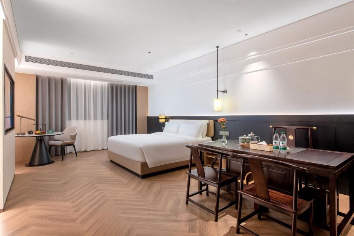 Premium King Room