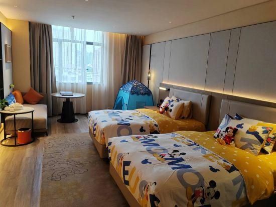 Family-friendly 2-bed Room
