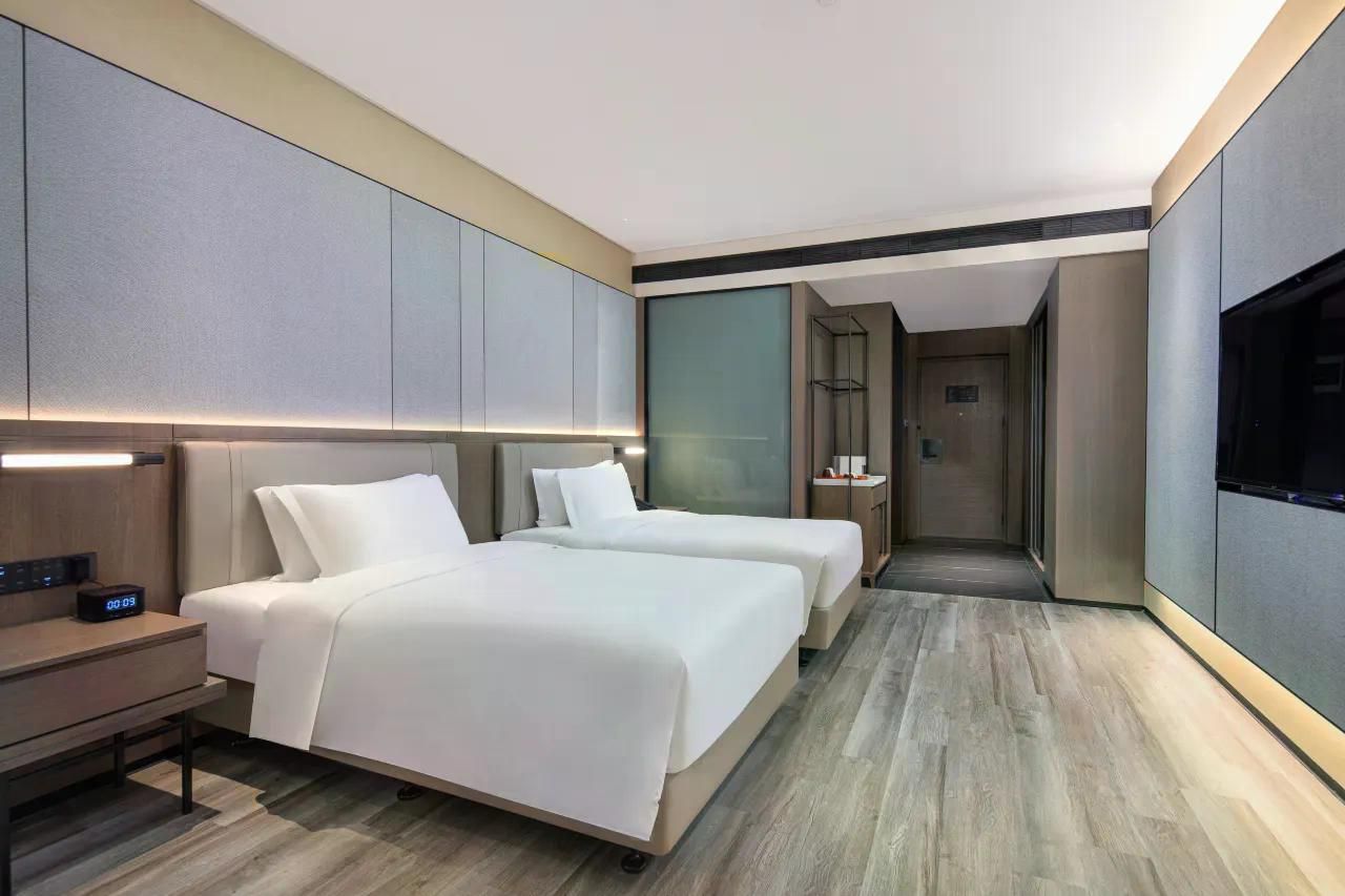 Twin Business Room