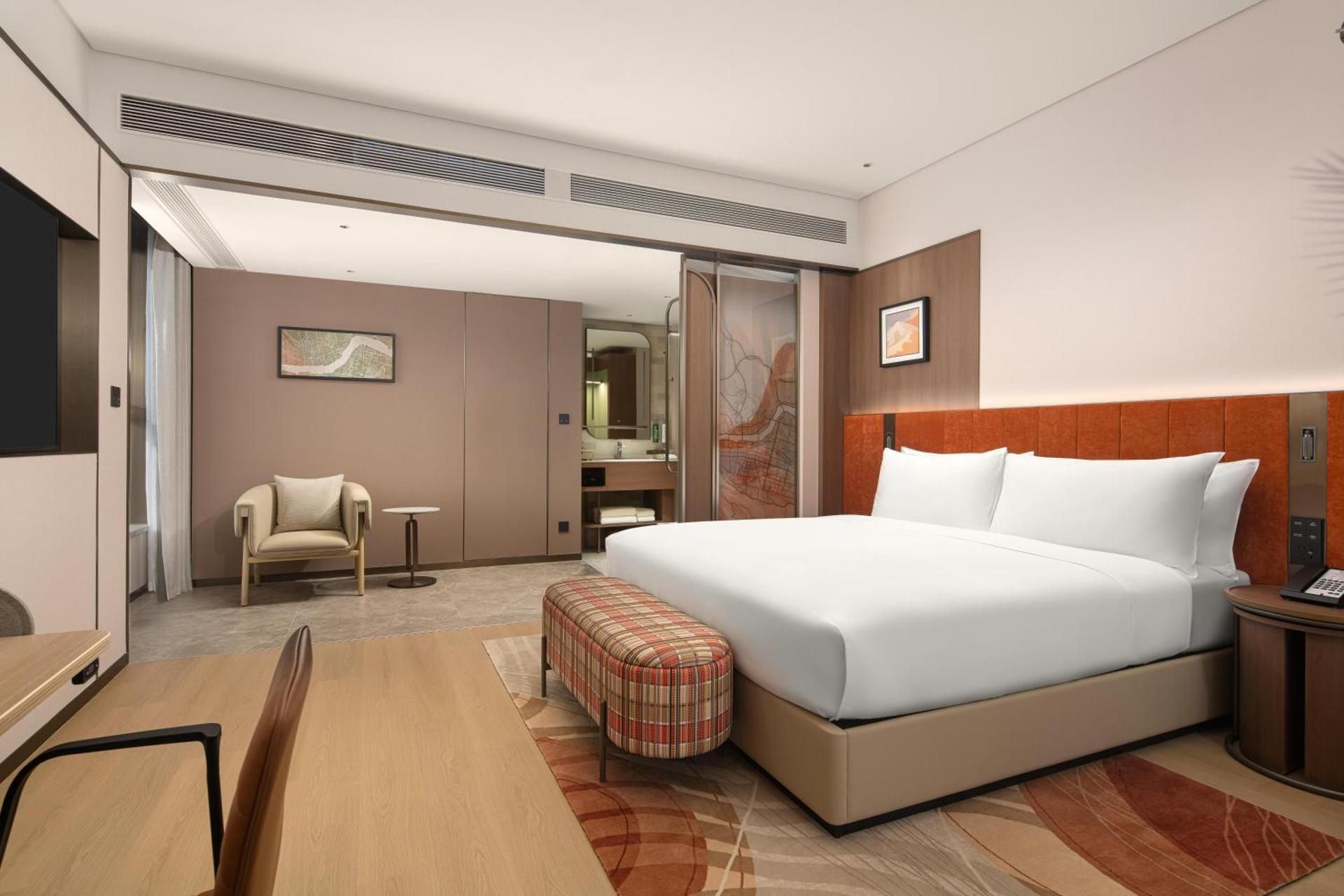 Deluxe King Room with River View